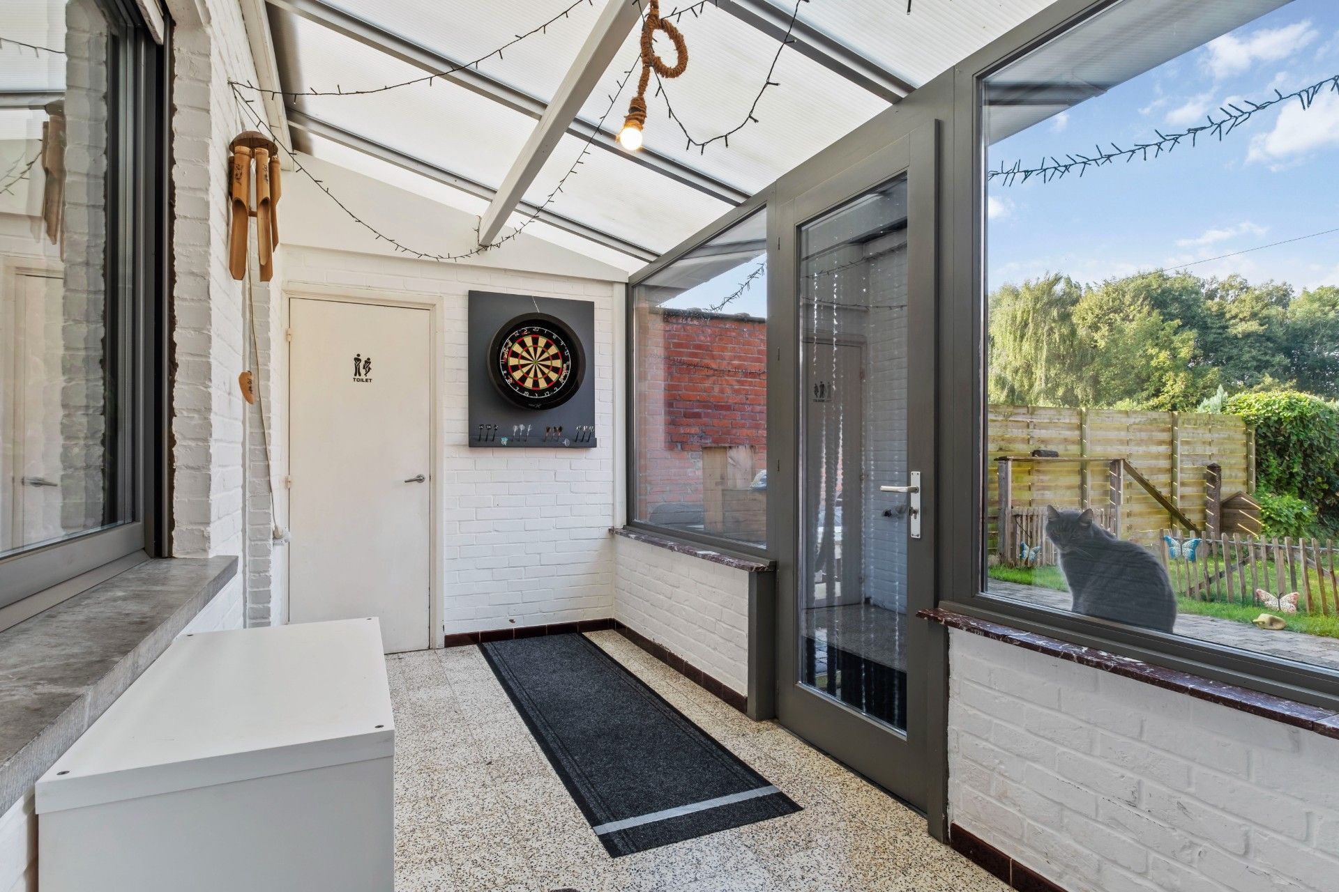 Charmante woning met garage op knappe ligging! foto 10