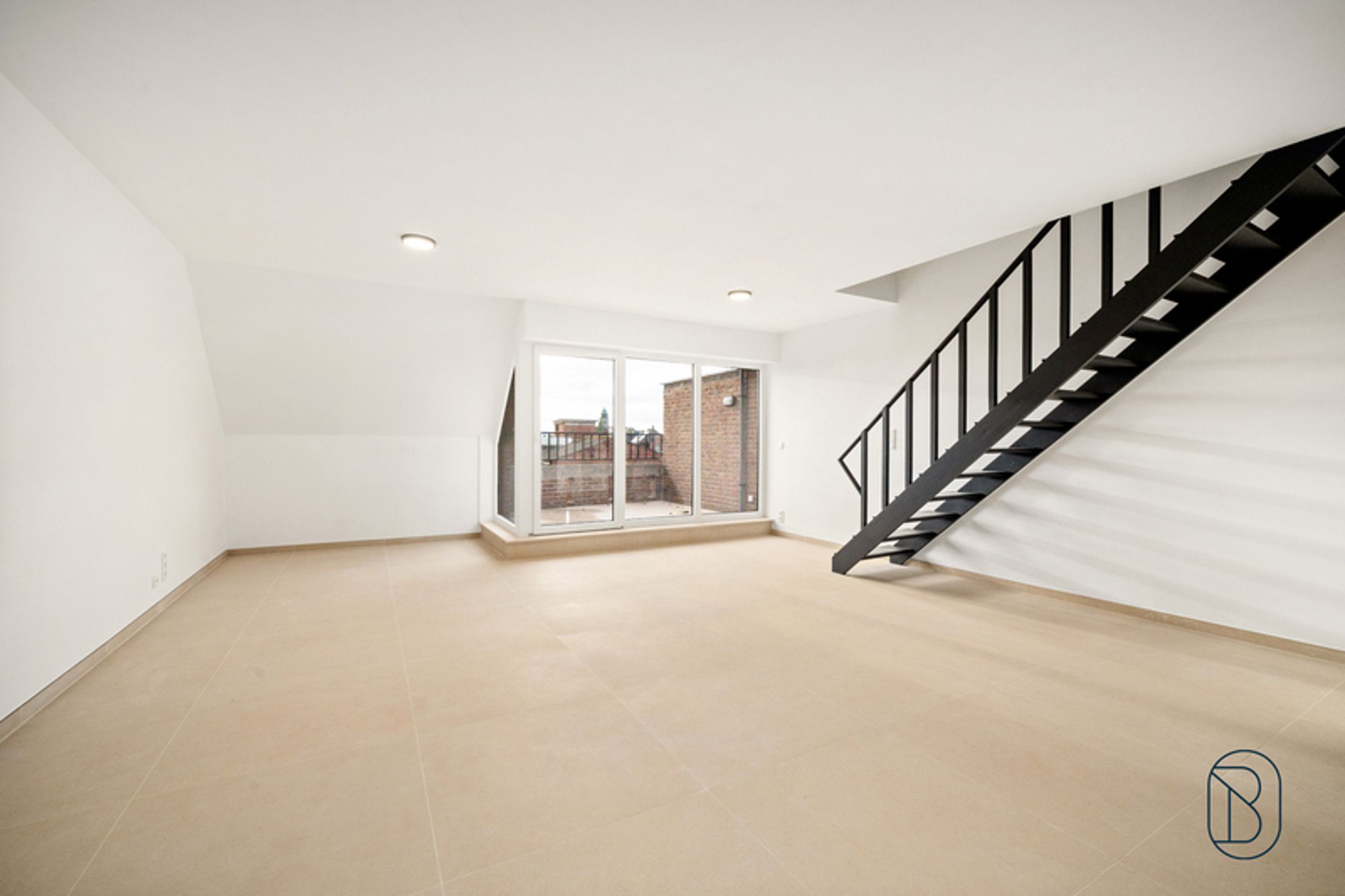 Gerenoveerd en instapklaar gelijkvloers appartement met tuin foto 10