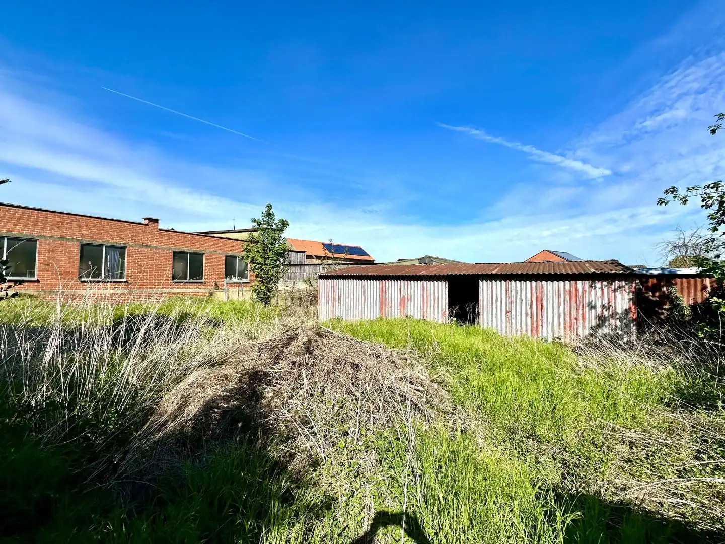 Te renoveren/heropbouw woning op een perceel van 11a 87ca met tuin foto 4