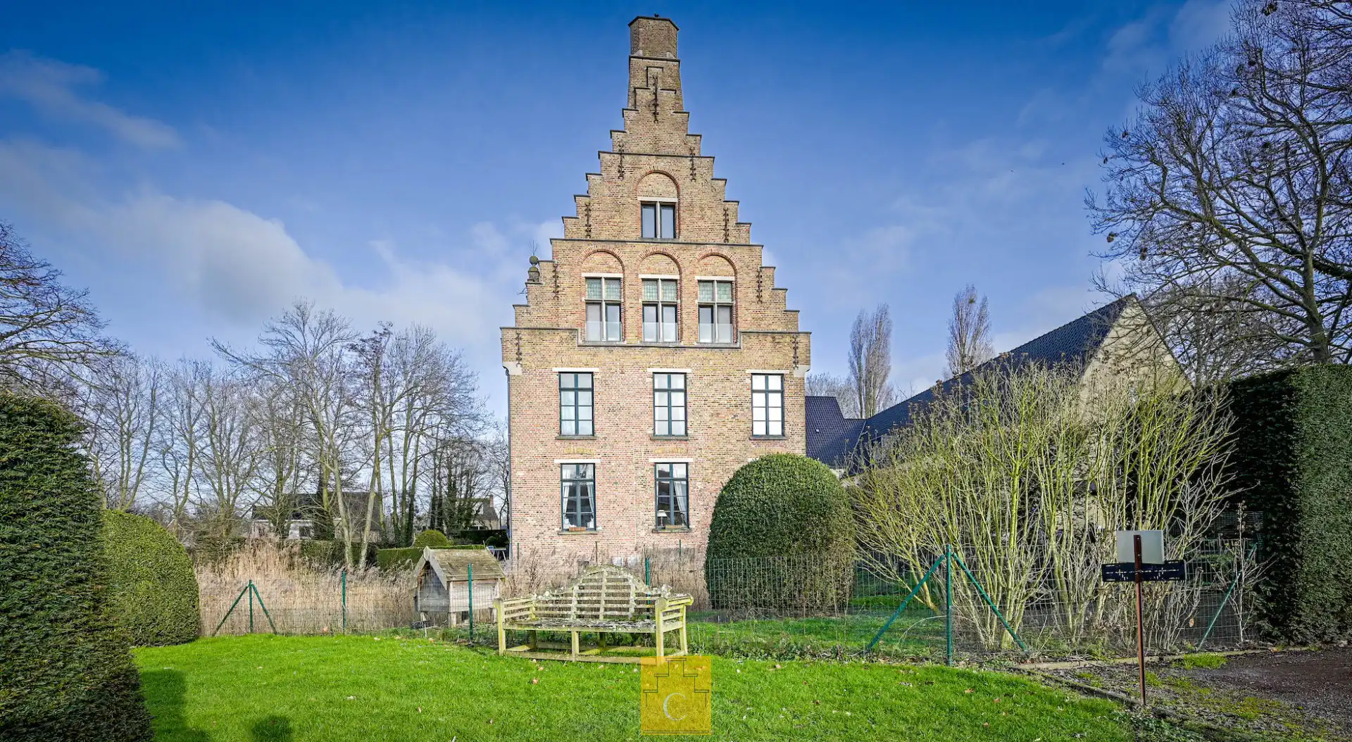 Volledig vernieuwde serviceflat met zonnig terras in een groene oase nabij het centrum van Brugge foto 30