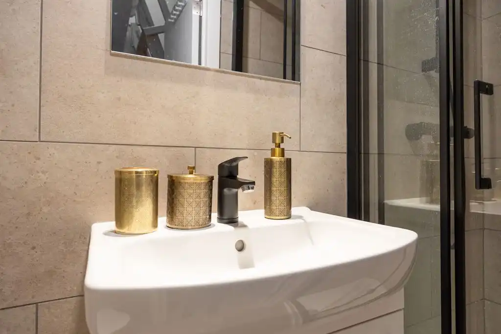 High-end studentenkamer in centrum Leuven foto 7