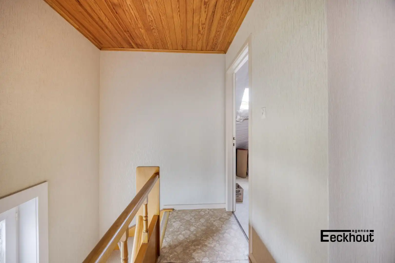 Ruime halfopen woning met tuin en garage aan de Spuikom te Bredene! foto 14