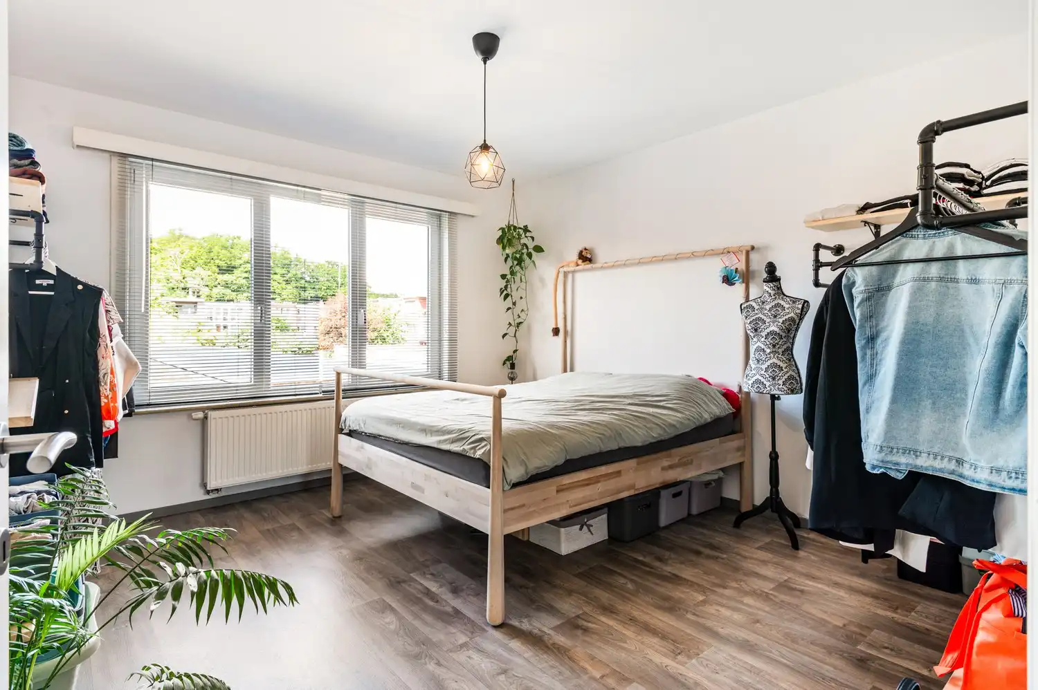 Instapklaar appartement met twee slaapkamers en terras te Deurne! foto 8