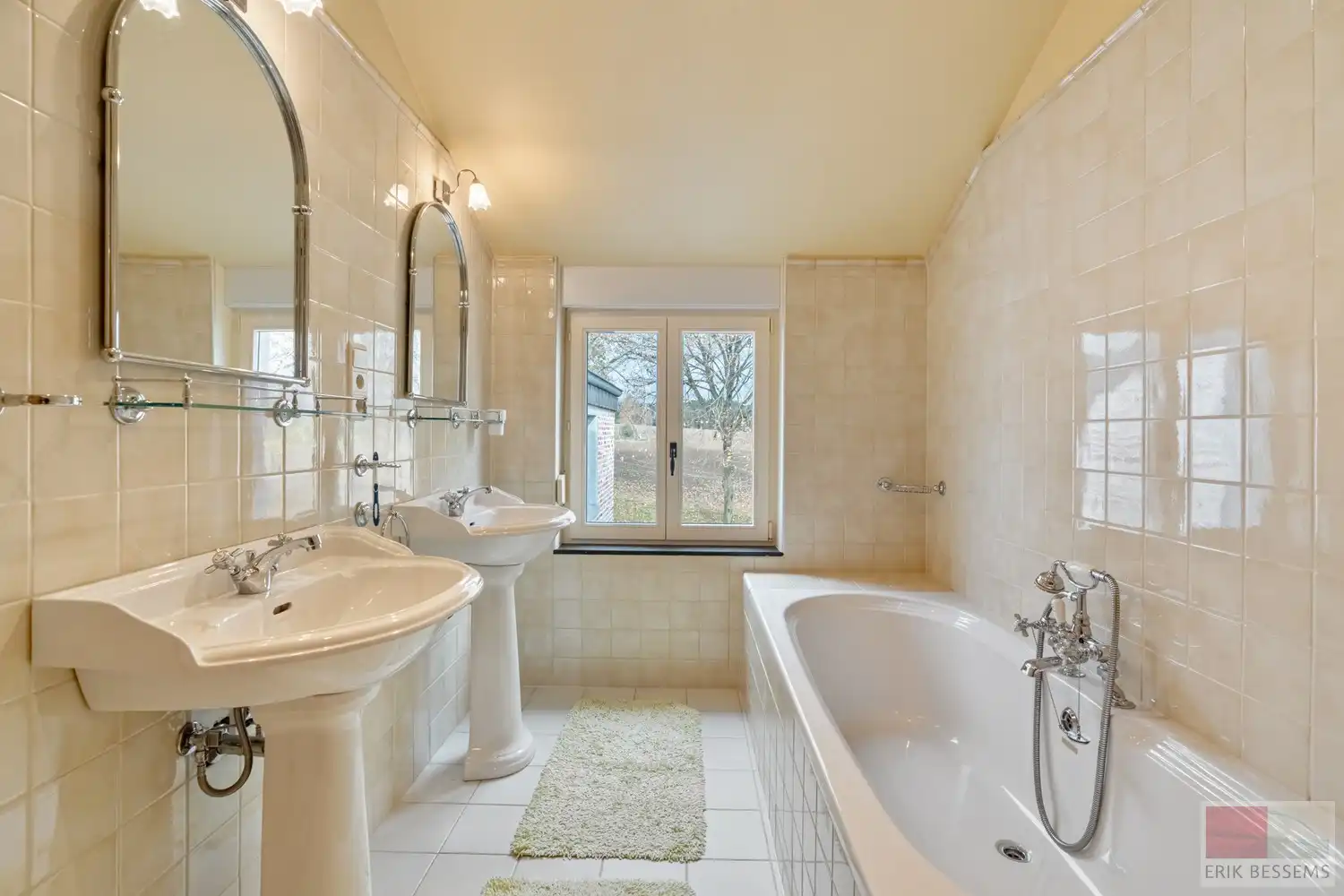 Landhuis met vrij uitzicht, &nbsp;5 slaapkamers, 2 badkamers, woonkamer, eetkamer/keuken. Woonopp. 277m2 gebruiksopp. 441m2, Perceelopp. 4170m2 foto 33