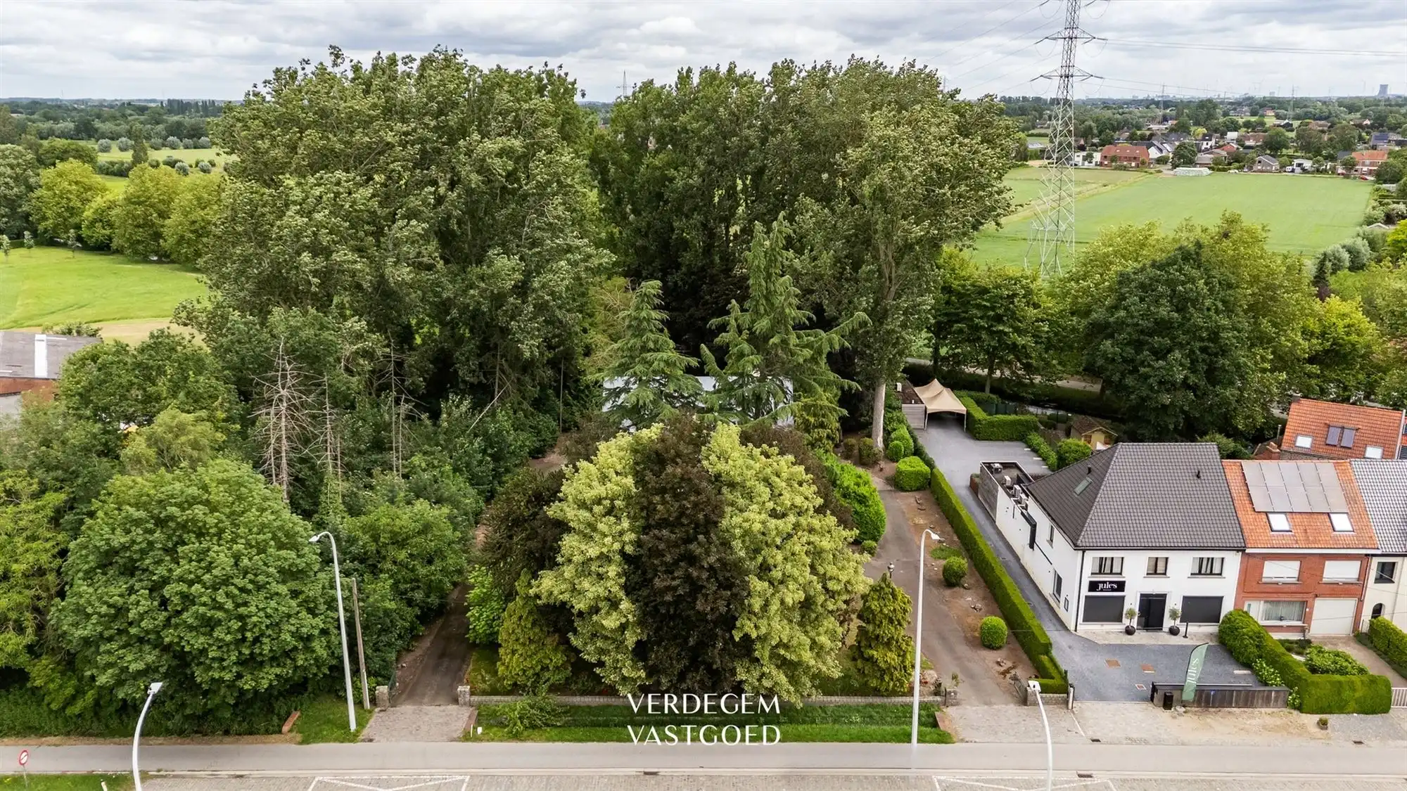 Klassevolle villa in weelderige tuin foto 30
