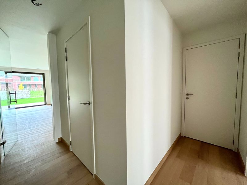 NIEUWBOUWAPPARTEMENT MET TWEE SLAAPKAMERS TE HUUR IN MERELBEKE foto 2