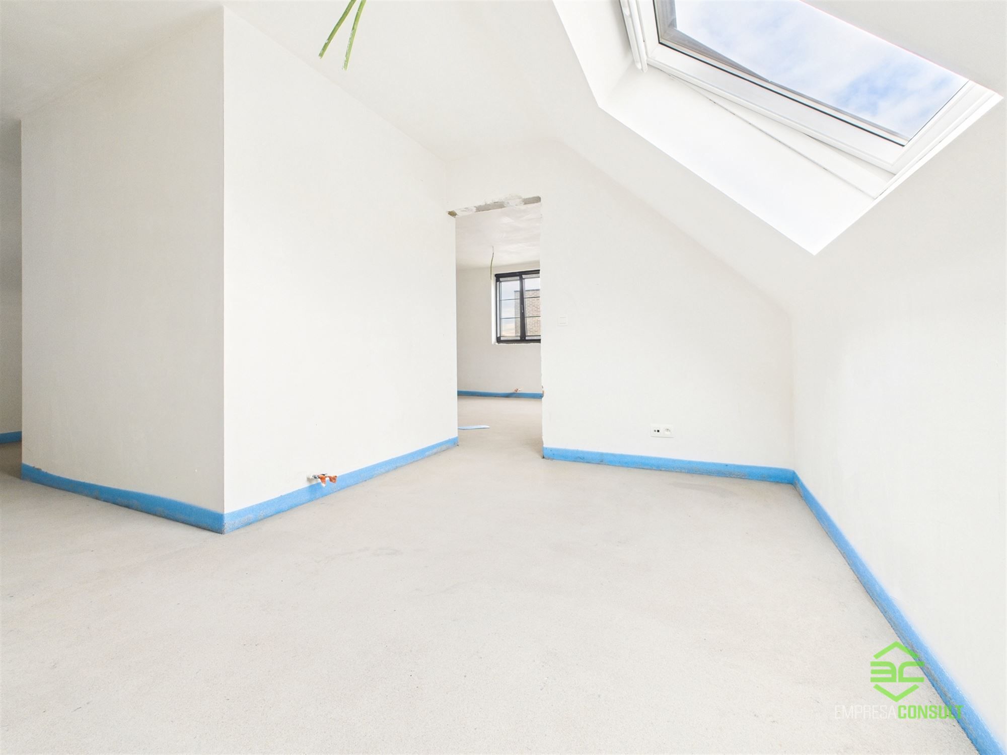 Afgewerkte nieuwbouw met 5 slpk en 2 badk onder registratie! foto 23