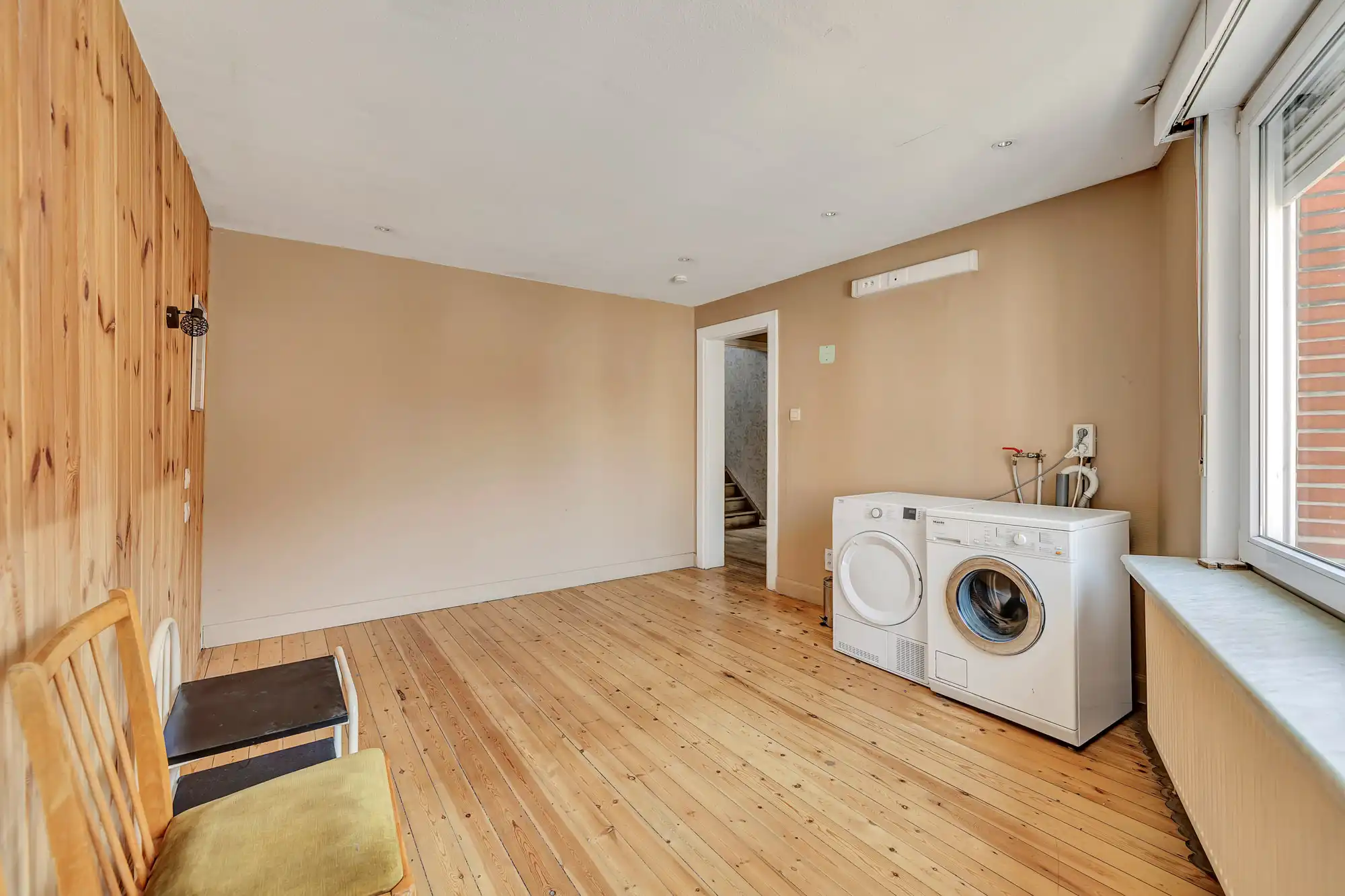 Instapklaar triplex of opbrengsteigendom met 5 slpks foto 9