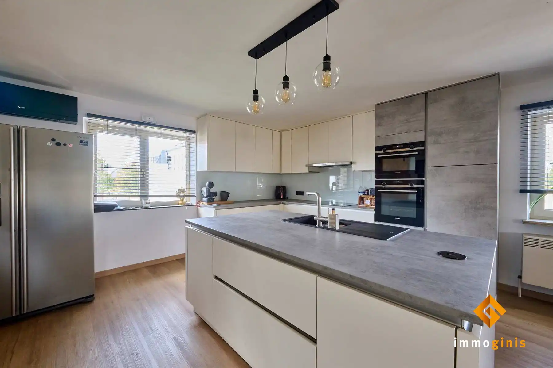 Gerenoveerde woning met 3 ruime slaapkamers, op een prachtige locatie vlakbij het centrum van Bocholt. foto 8