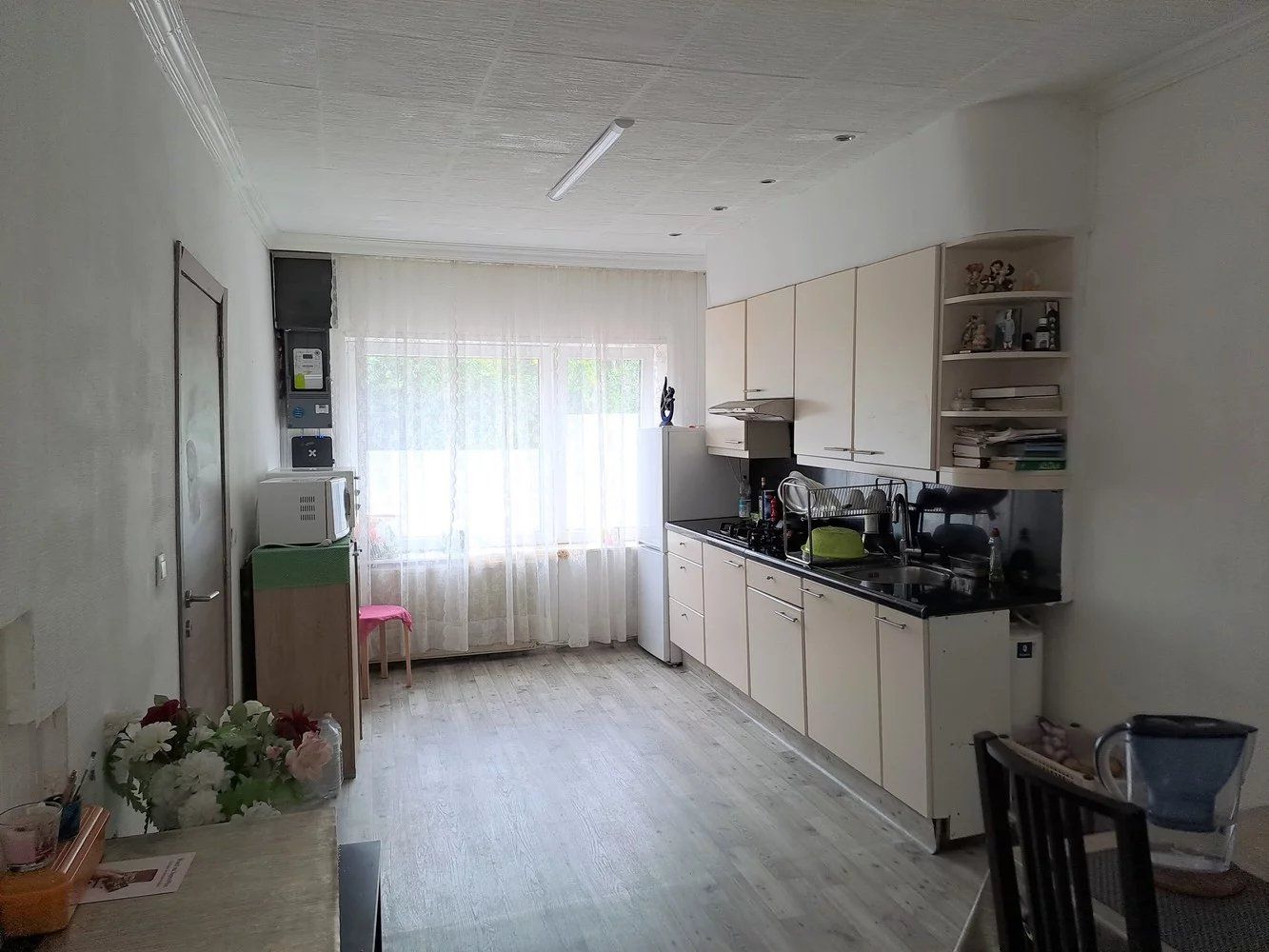 Rijwoning aan de stadsrand foto 6