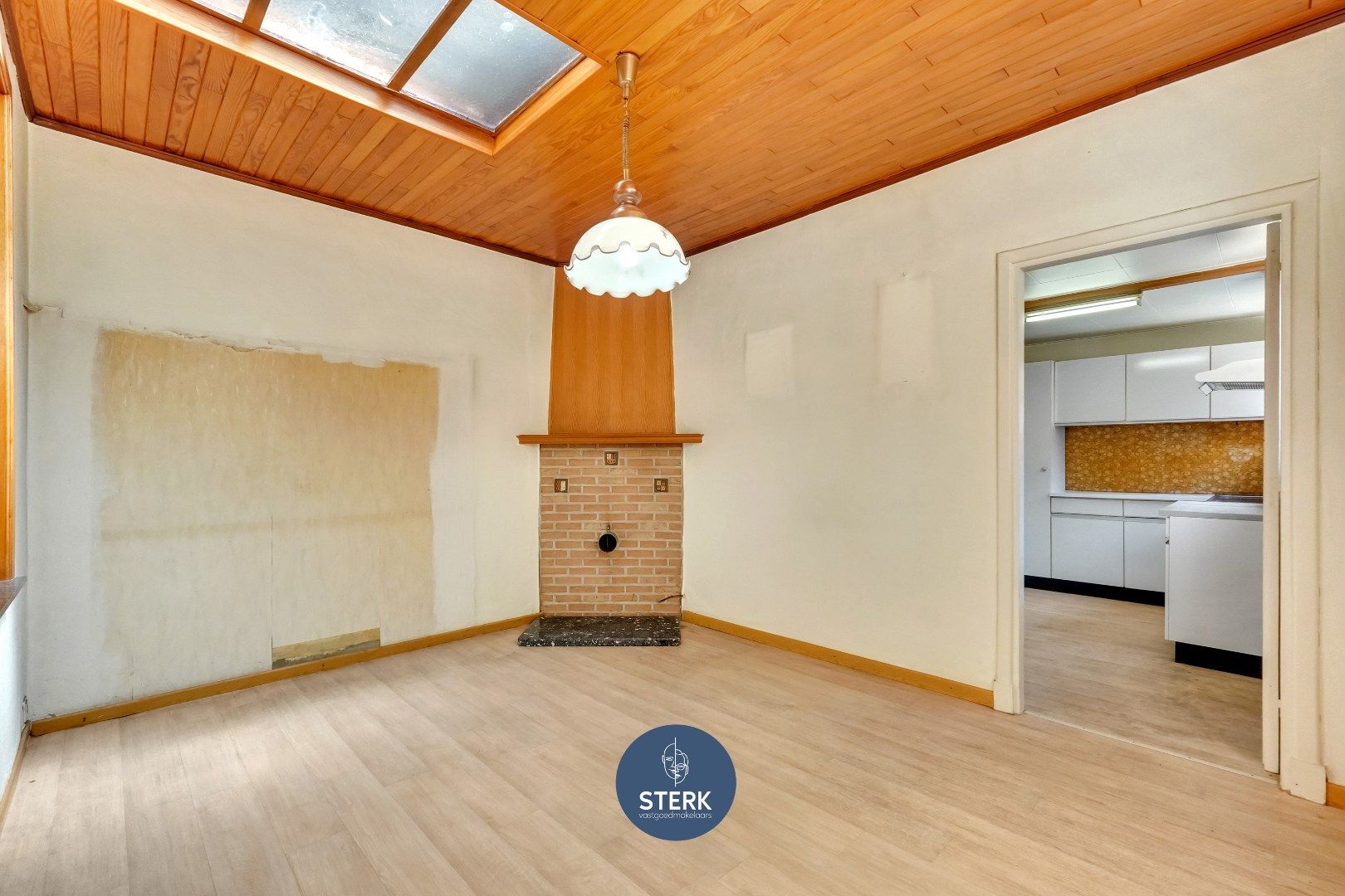 TE RENOVEREN WONING MET DIEPE TUIN OP EEN CENTRALE LOCATIE TE VELDWEZELT !   foto 11