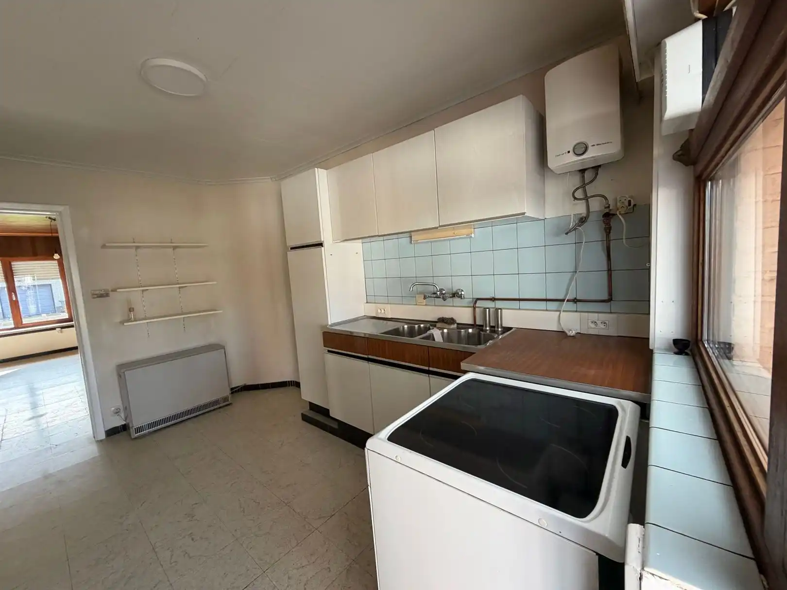 HOB met zonnige tuin en drie slaapkamers foto 3