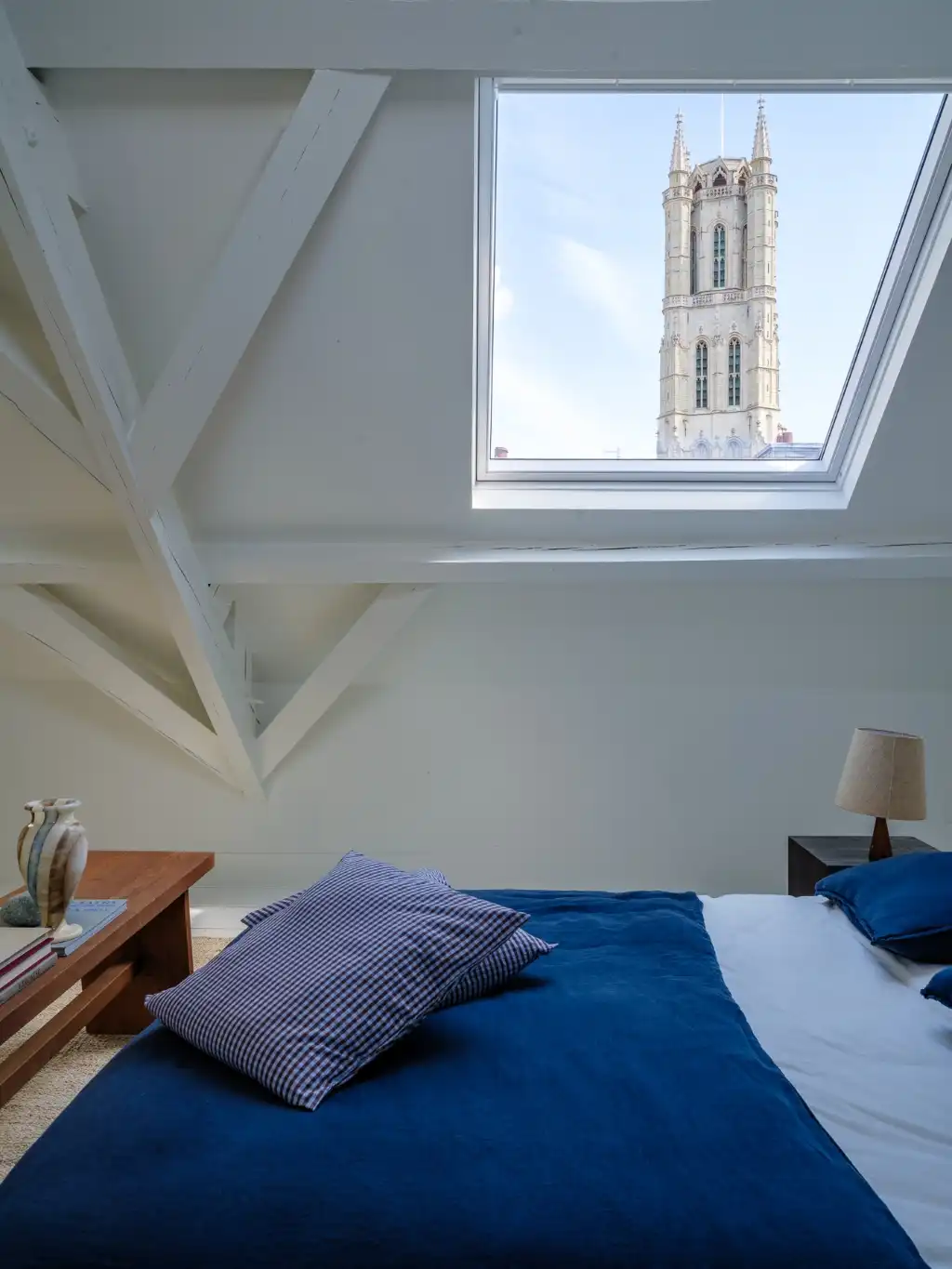 Karaktervol 2-slaapkamer appartement op een toplocatie in het centrum foto 13