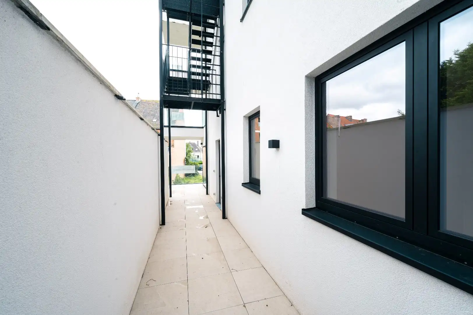 Vernieuwbouw – Luxueuze appartementen in een standingvol gebouw met glorieuze gevel op een boogscheut van het strand te Mariakerke! foto 21