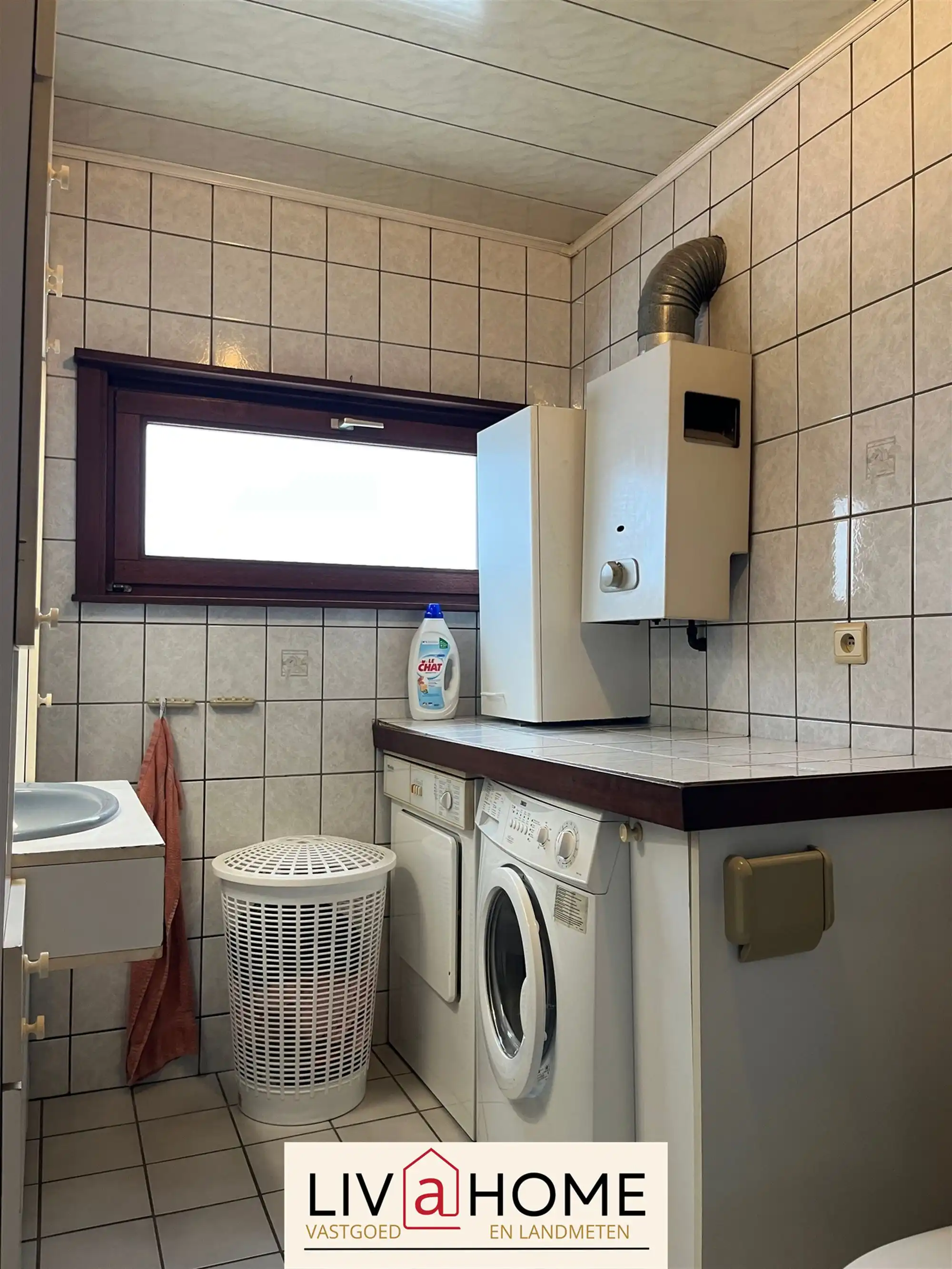 2 aangrenzende rijwoningen met gemeenschappelijke tuin foto 19