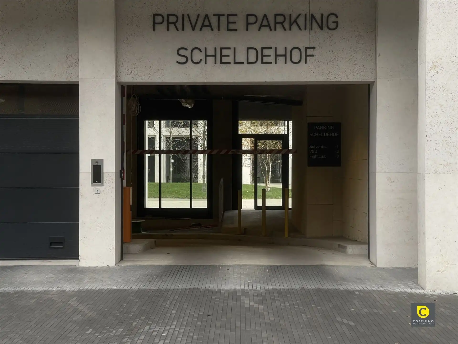 Ondergrondse autostaanplaats foto 4