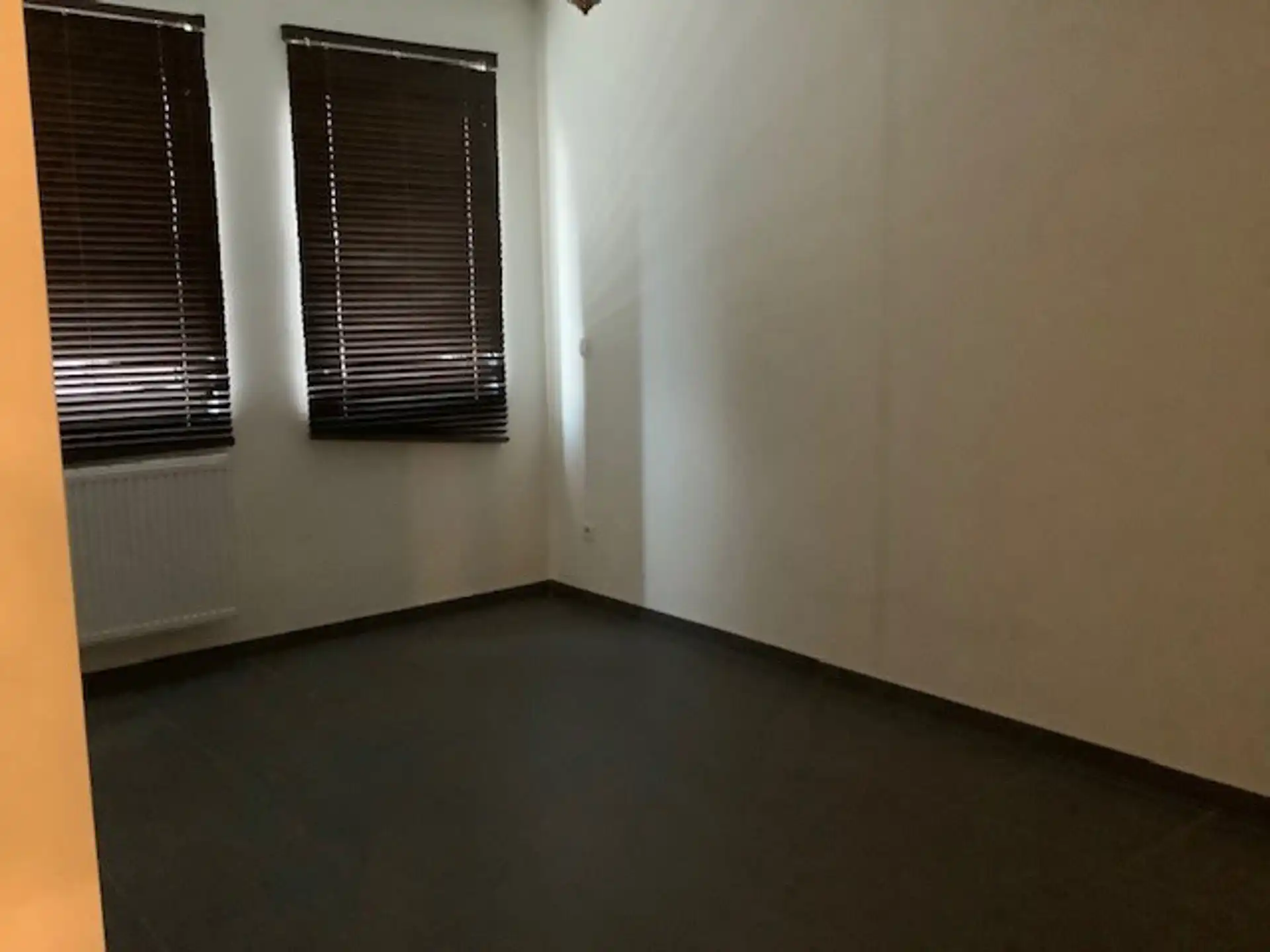 LEDE - Ruim, gelijkvloers appartement mét staanplaats. foto 7