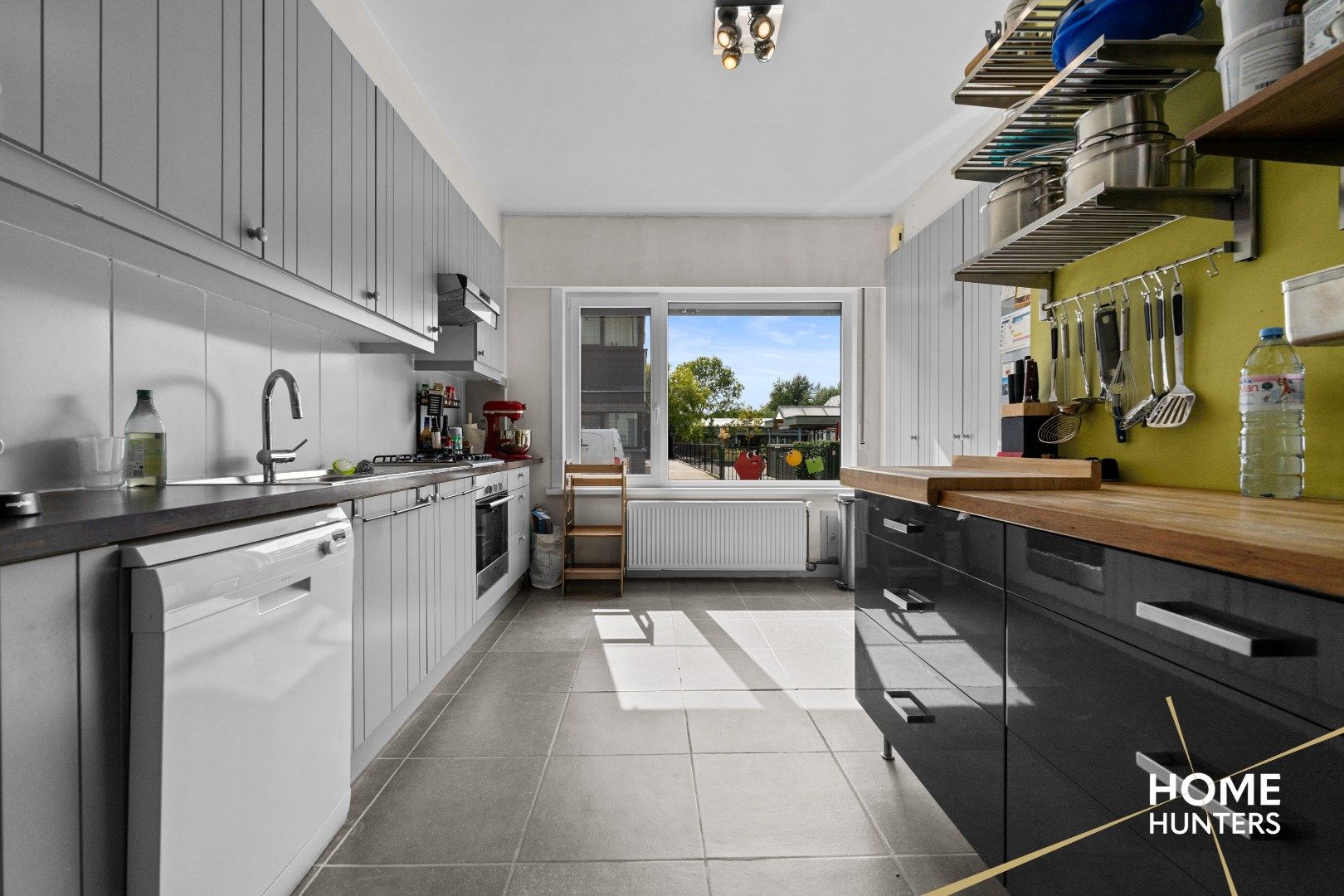 Moderne, instapklare woning met tuin en 3 slaapkamers  foto 4