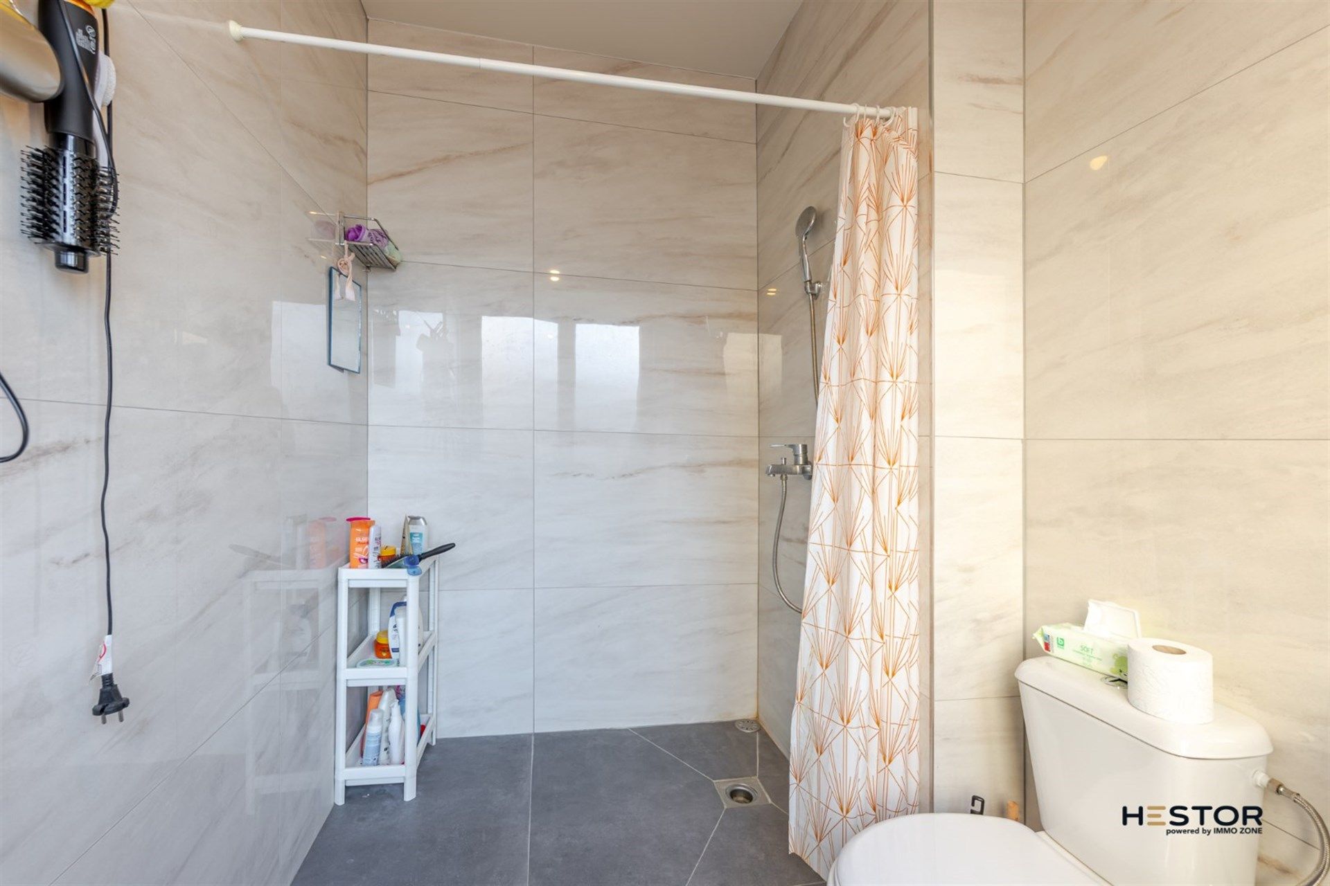 Centraal gelegen handelsruimte met duplex appartement in Sint-Niklaas foto 8