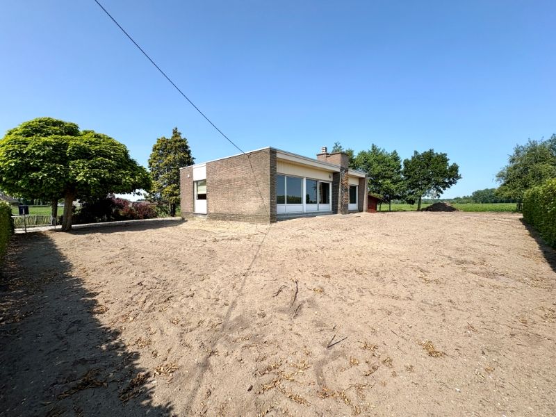 Ruime bungalow met 2 slaapkamers en tuin foto 10