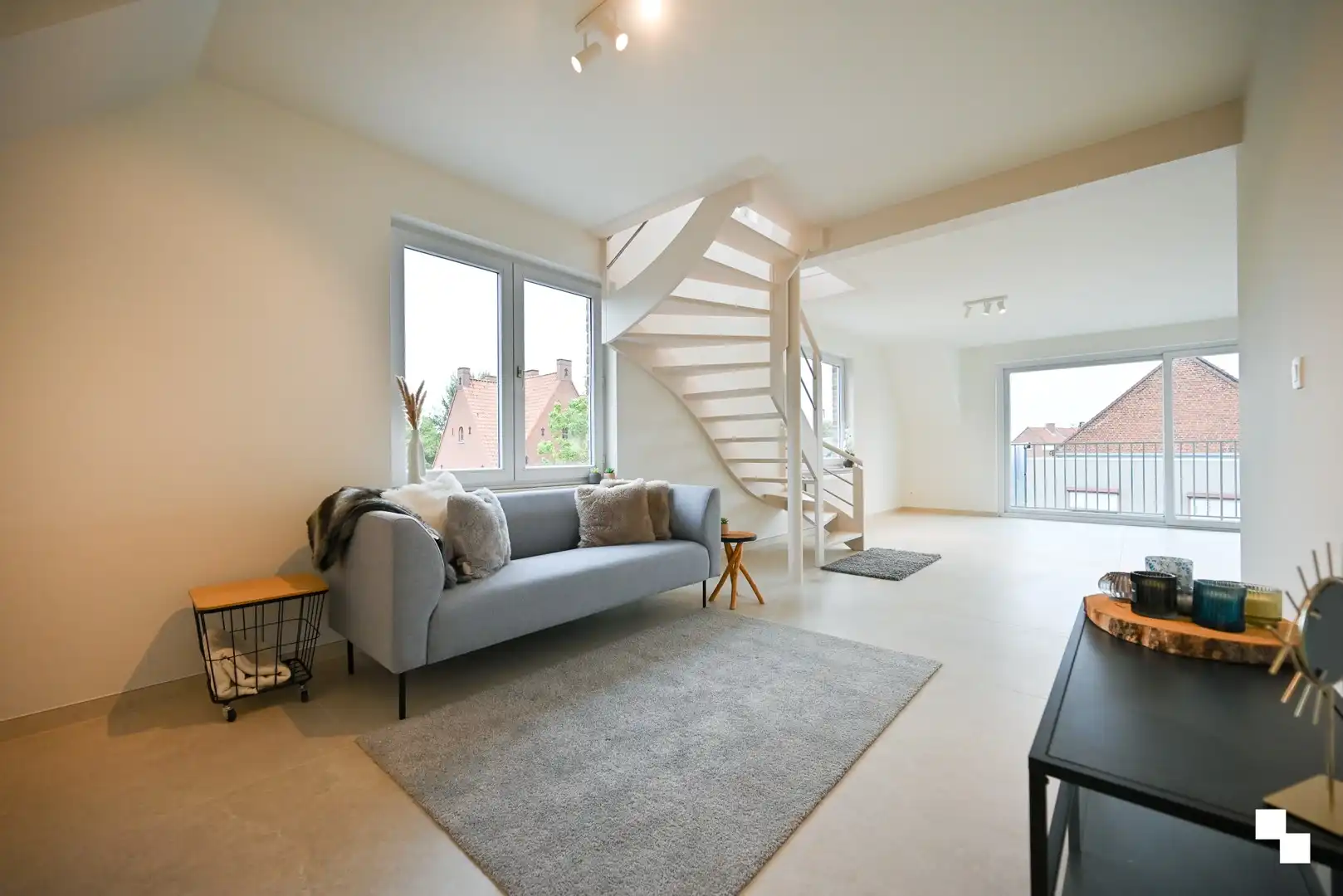 Stijlvol en energiezuinig gerenoveerd duplexappartement in kleinschalige residentie te Emelgem, Izegem foto 10
