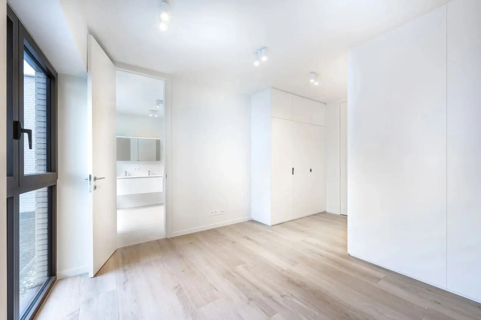 Luxe appartement te huur foto 11