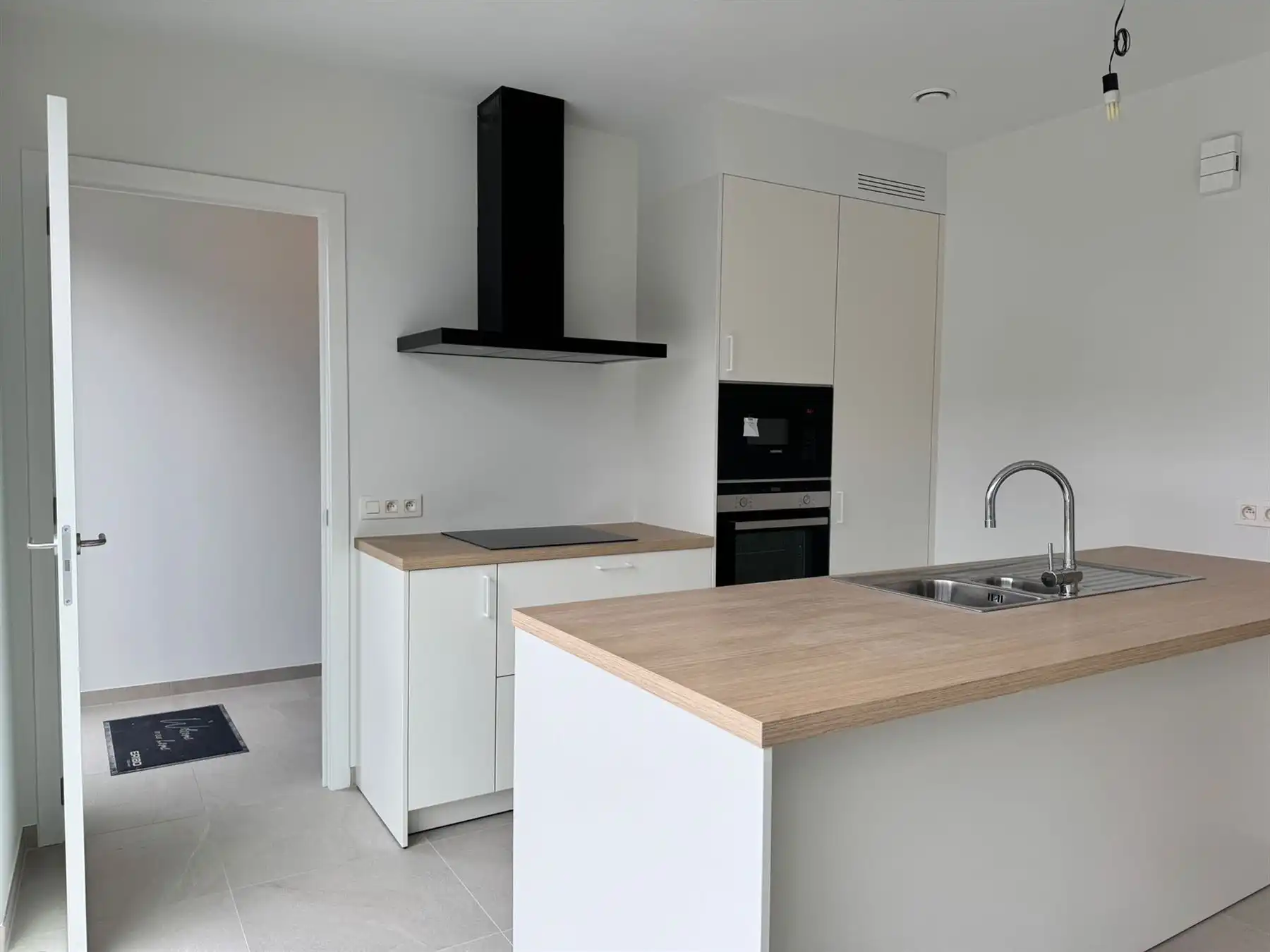 Nieuwbouwwoning met alle comfort foto 6