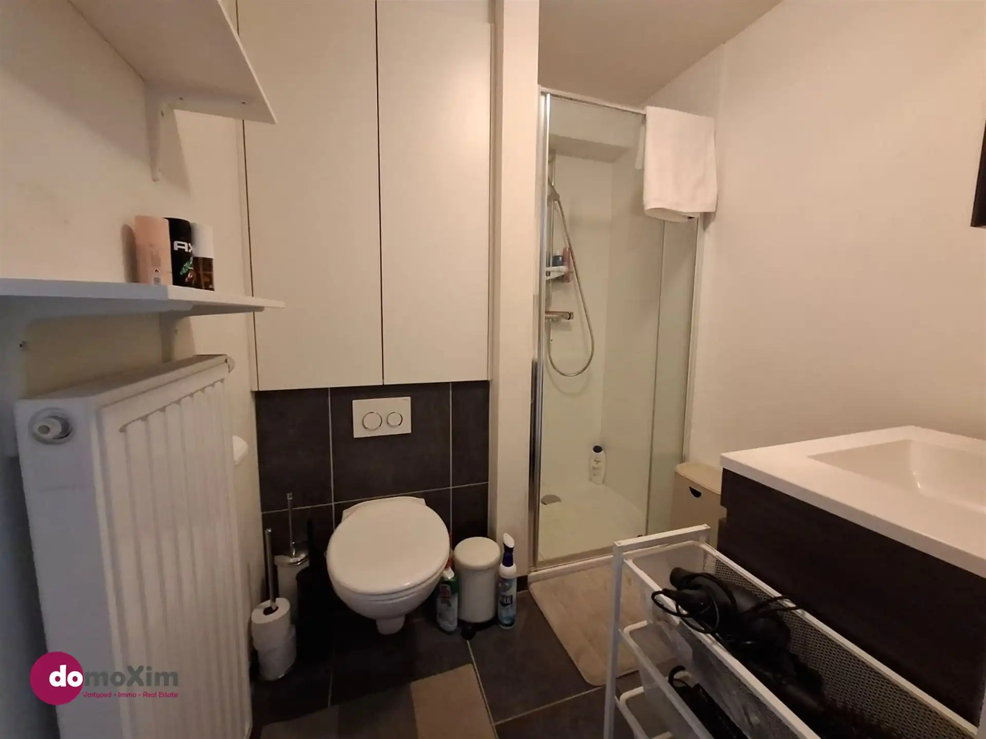 Gemeubelde studio, geschikt voor één persoon, in het bruisende hart van Leuven foto 6