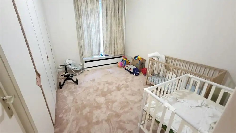 Ruim appartement met zicht op Stadspark foto 21