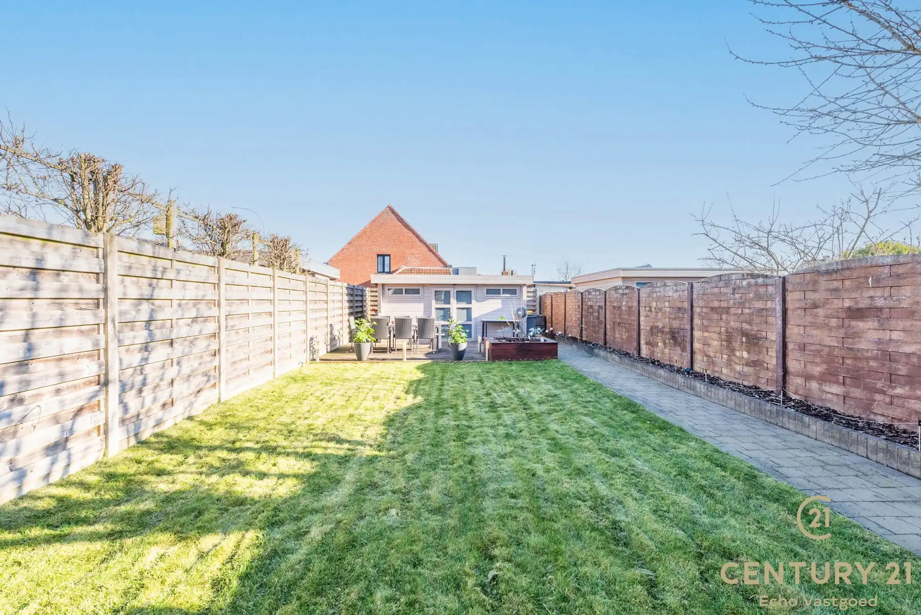 Mooie karakterwoning met tuin, parking en 3 slaapkamers foto 3