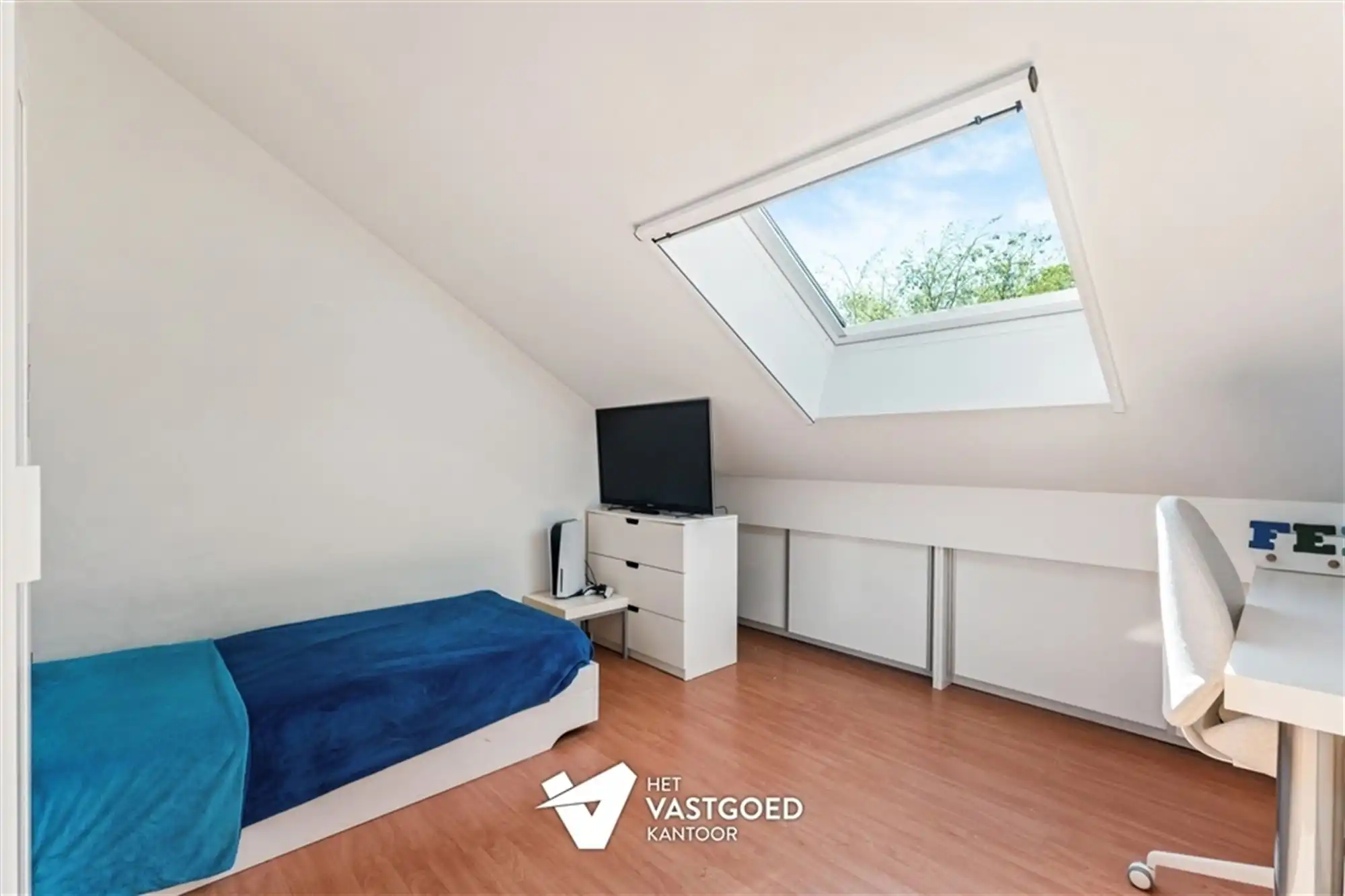 RECENTE WONING MET KWALITATIEVE AFWERKING OP TOP-LIGGING foto 23