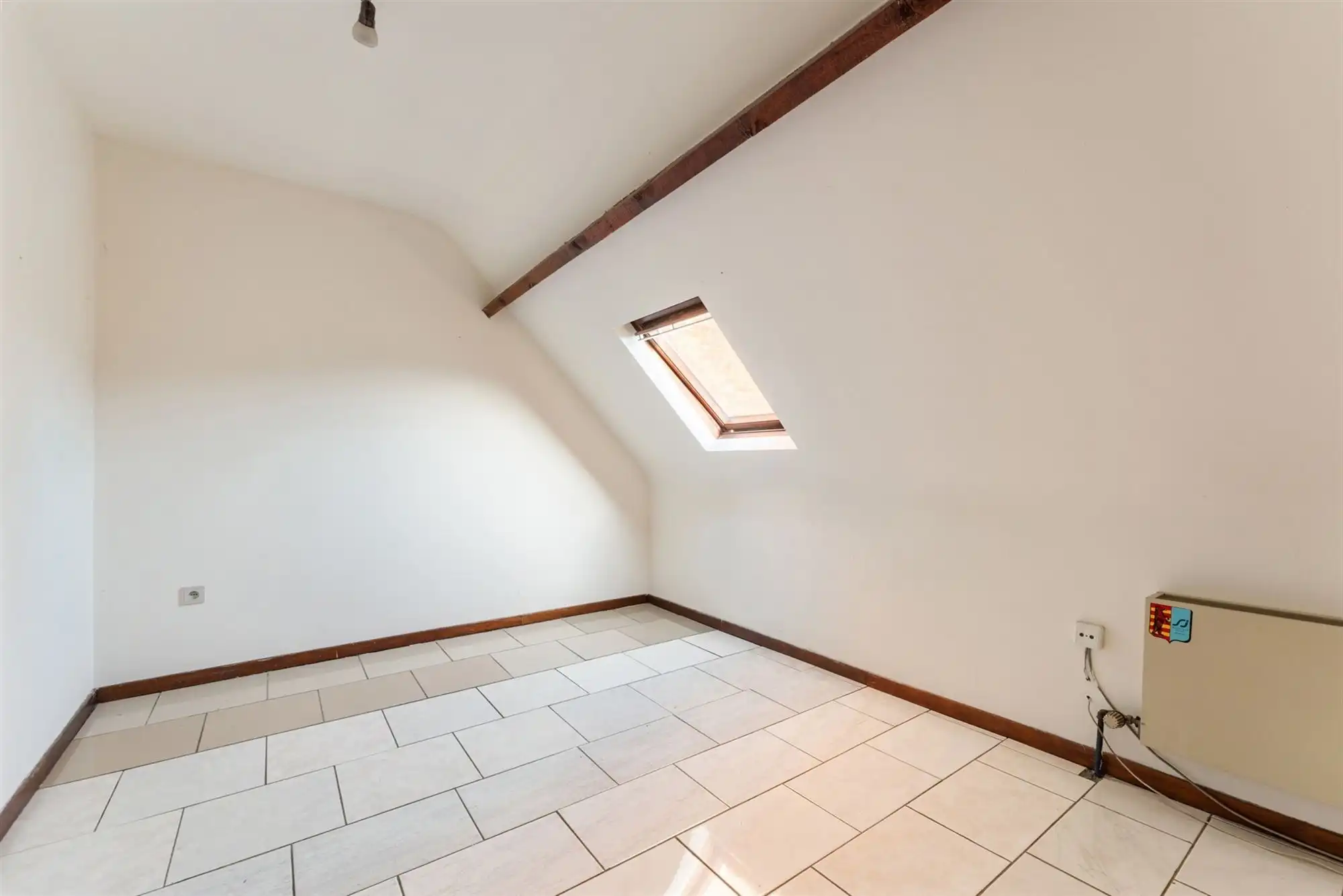 RUIME WONING MET 5 SLAAPKAMERS OP CENTRALE LIGGING VLAK BIJ BERINGEN CENTRUM foto 20