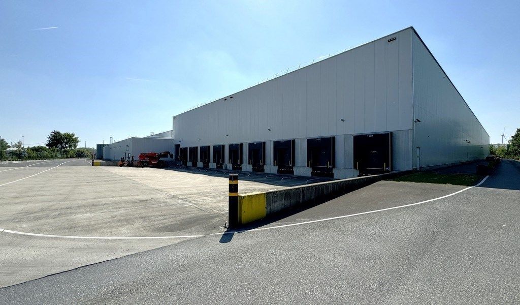 Opslagruimte te huur op logistieke site te Willebroek foto {{pictureIndex}}