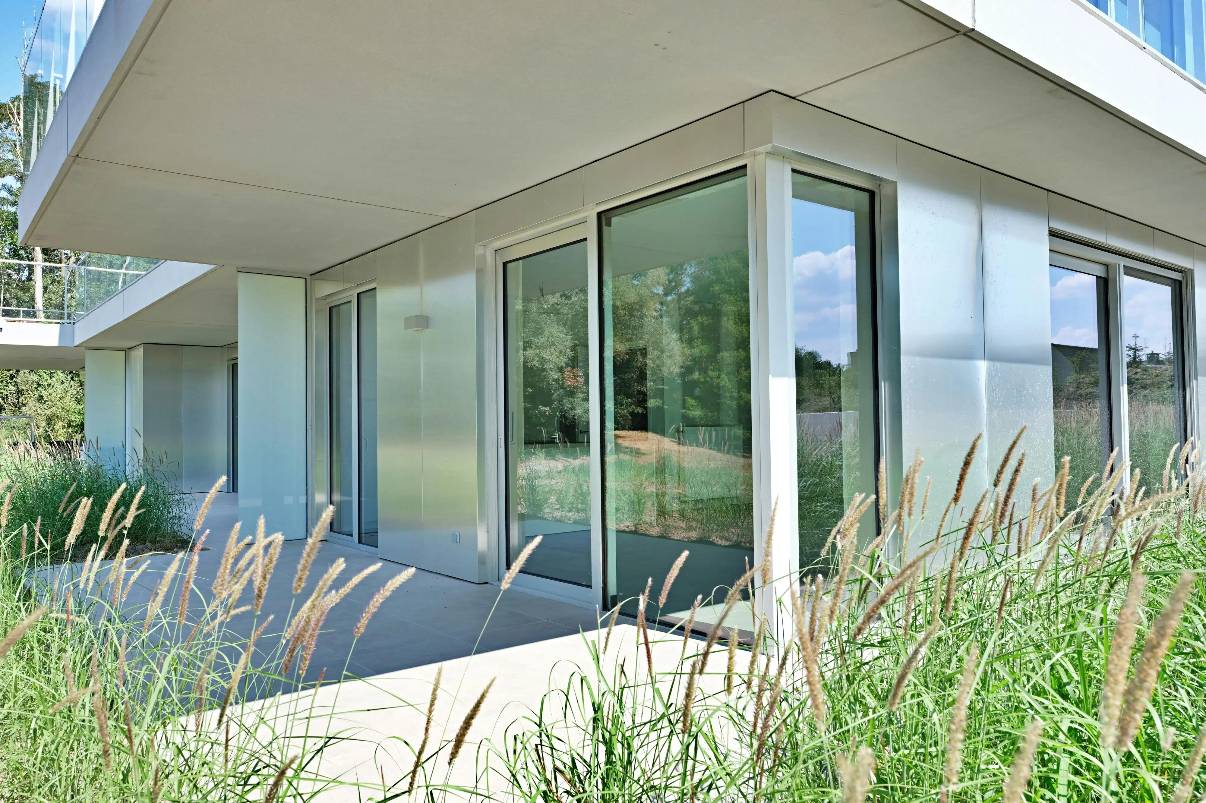 Eénslaapkamerappartement met fenomenaal uitzicht op vijver! foto 9