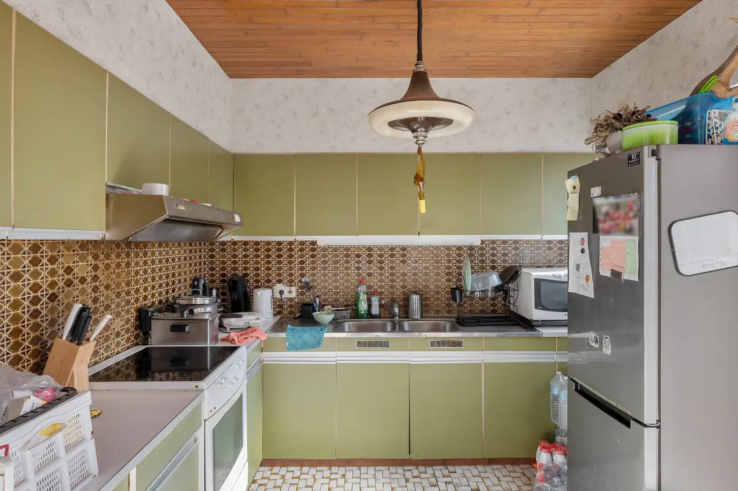 DEELS GERENOVEERDE WONING IN EEN RUSTIGE STRAAT foto 9