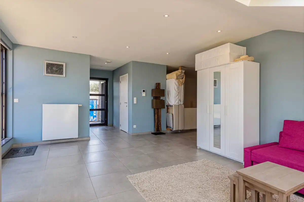 FLEXIBEL DUPLEX APPARTEMENT VAN 183M² MET 5 SLAAPKAMERS MET ZORG- EN WOONOPLOSSING NABIJ CENTRUM TONGEREN. foto 23