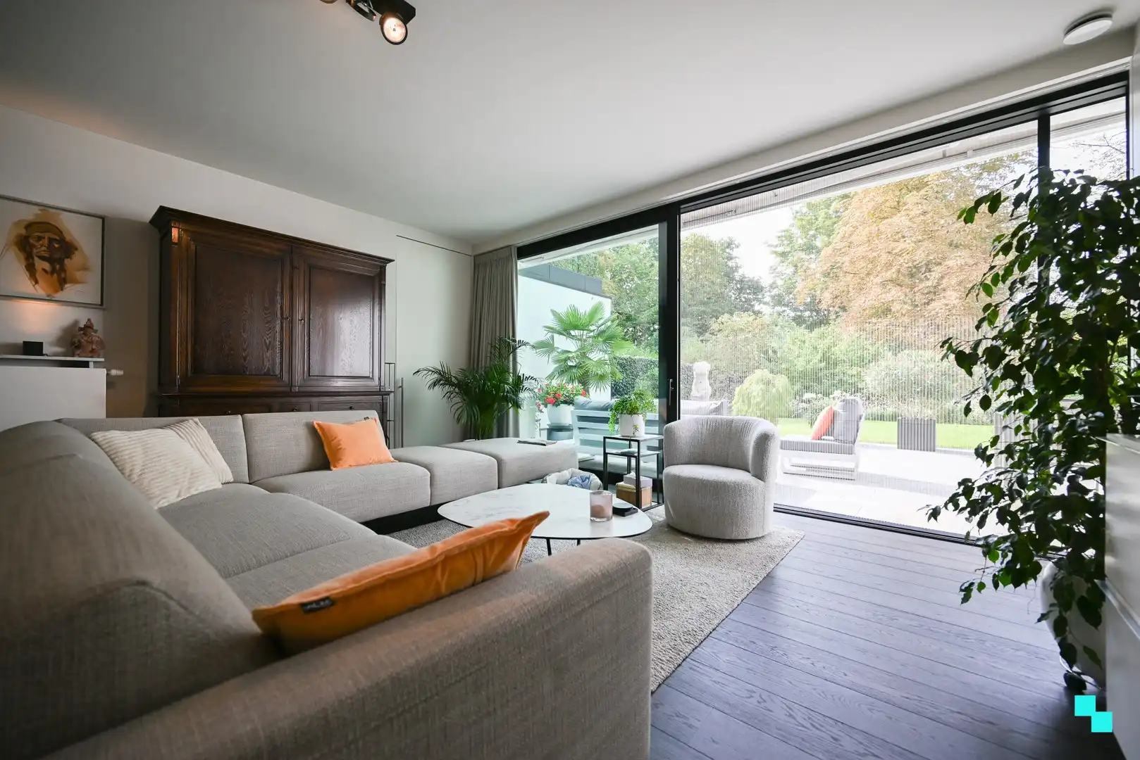 Uitzonderlijk hoogwaardig afgewerkt gelijkvloers appartement langs de Mandel foto 7