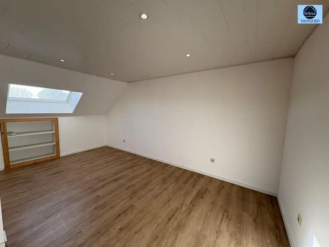 ZEER MOOIE, RUIME WONING GELEGEN TE ONKERZELE foto 11