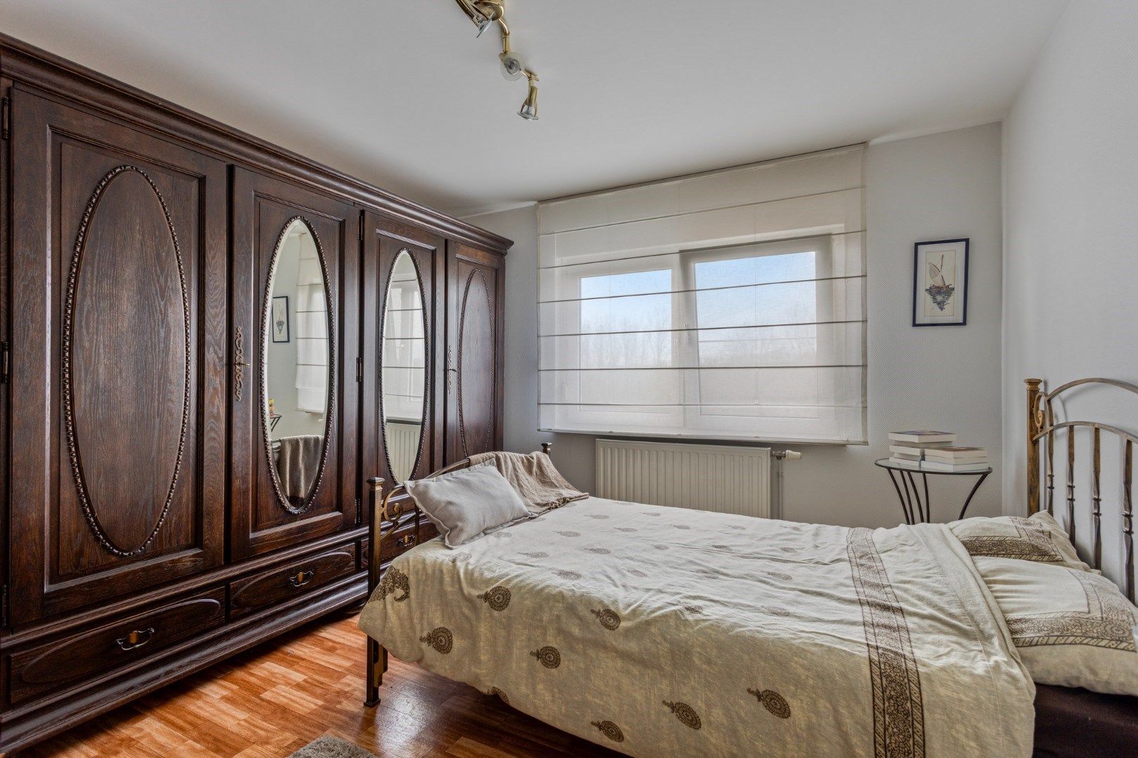 Ruime woning met karakter + appartement + werkplaats en garages te Tongeren-Sluizen foto 9