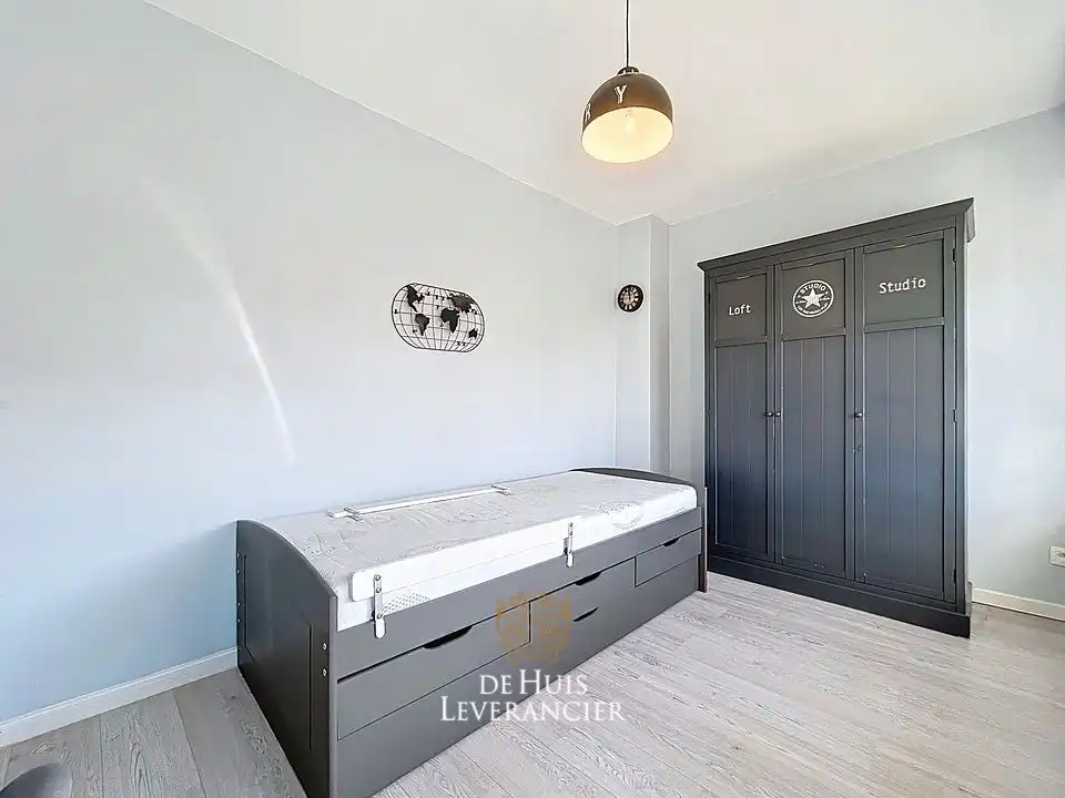 Ruimtelijke rijwoning met tuin en garage in de Altenawijk foto 30