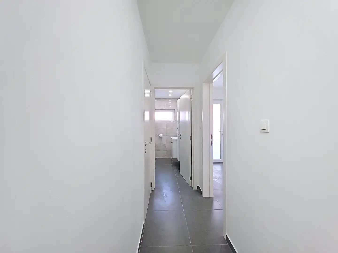 Modern en instapklaar appartement met 2 slaapkamers te Nieuwpoort-Stad foto 4