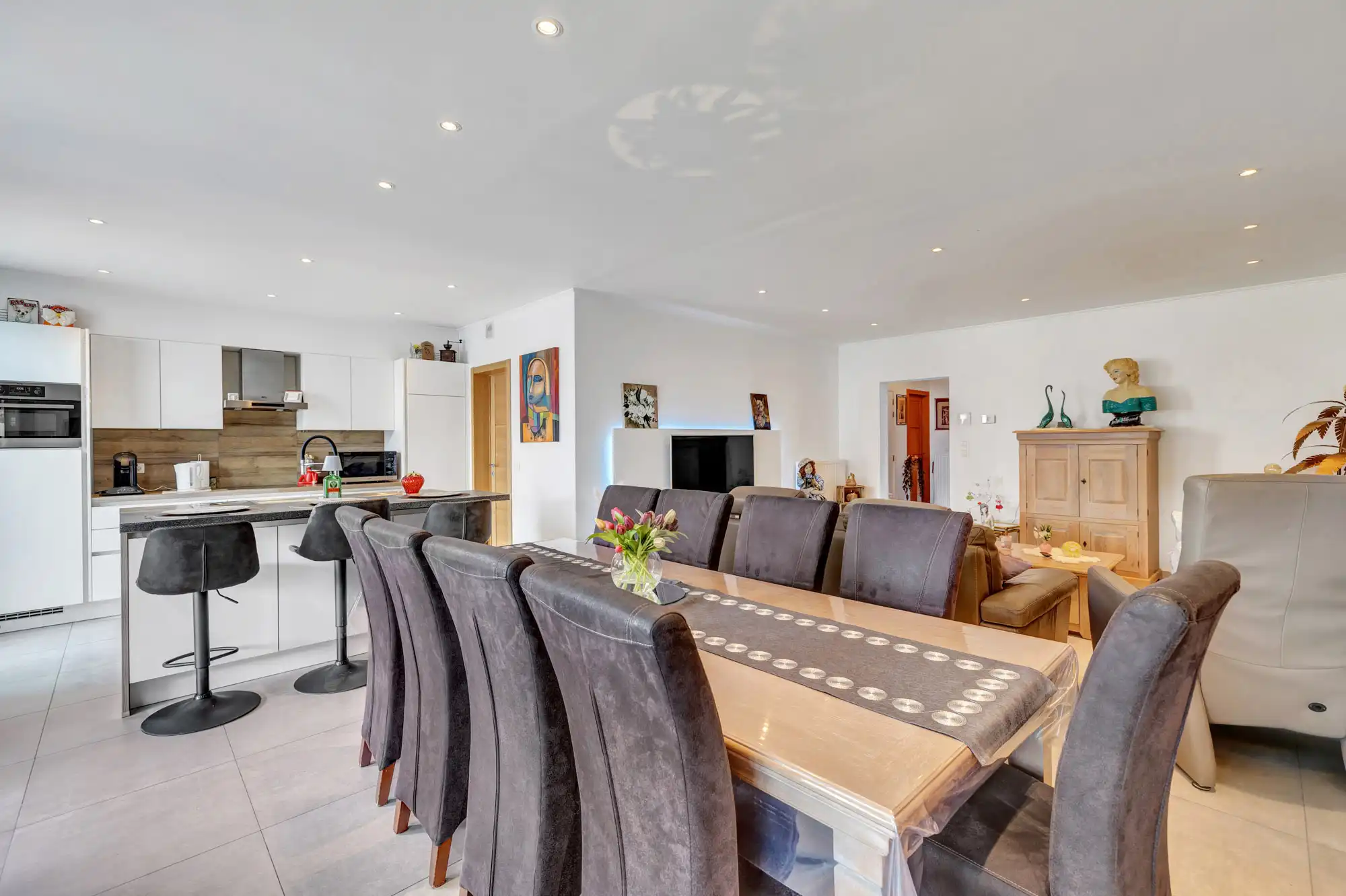 Prachtig gelijkvloers appartement met tuin en garage foto 8