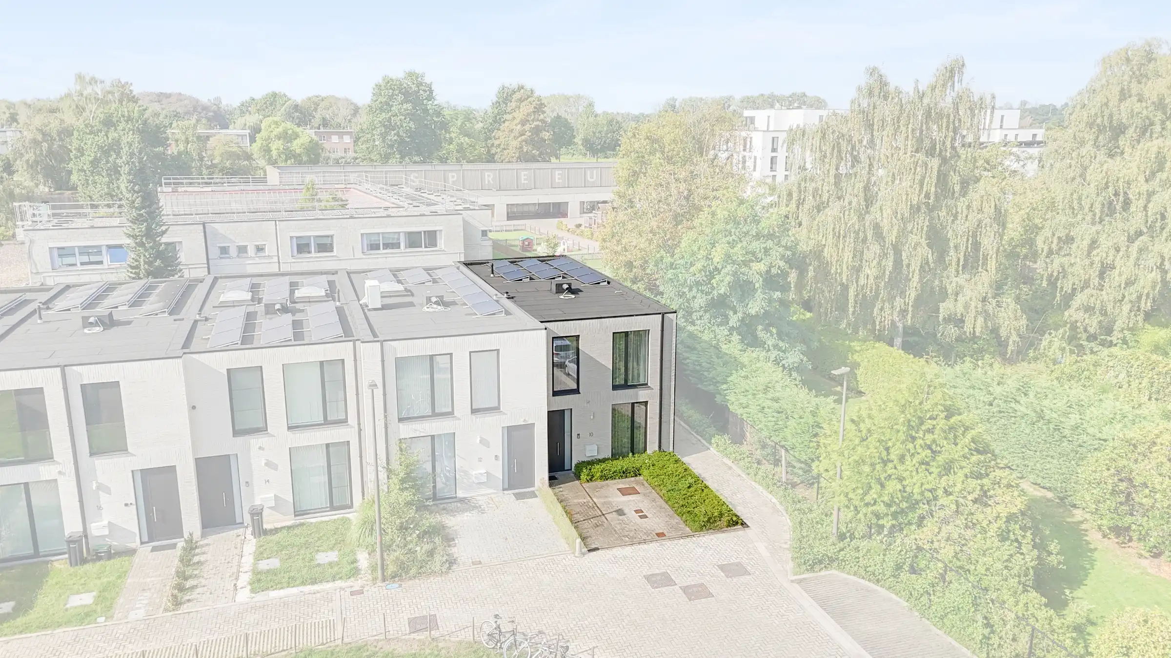 Top woning met een sfeervolle inrichting foto {{pictureIndex}}