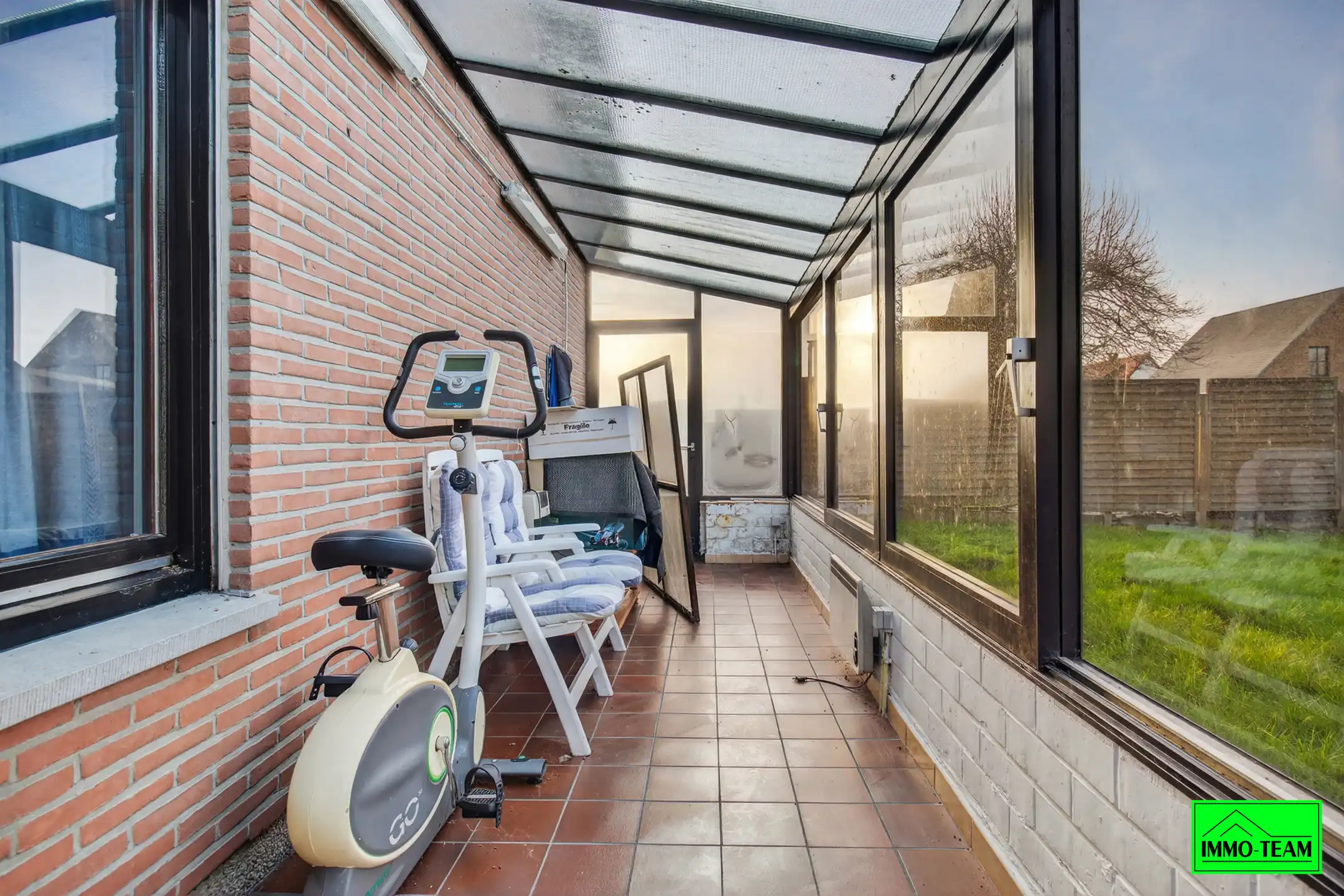 Bungalow met 3 slaapkamers in rustige woonwijk  foto 11