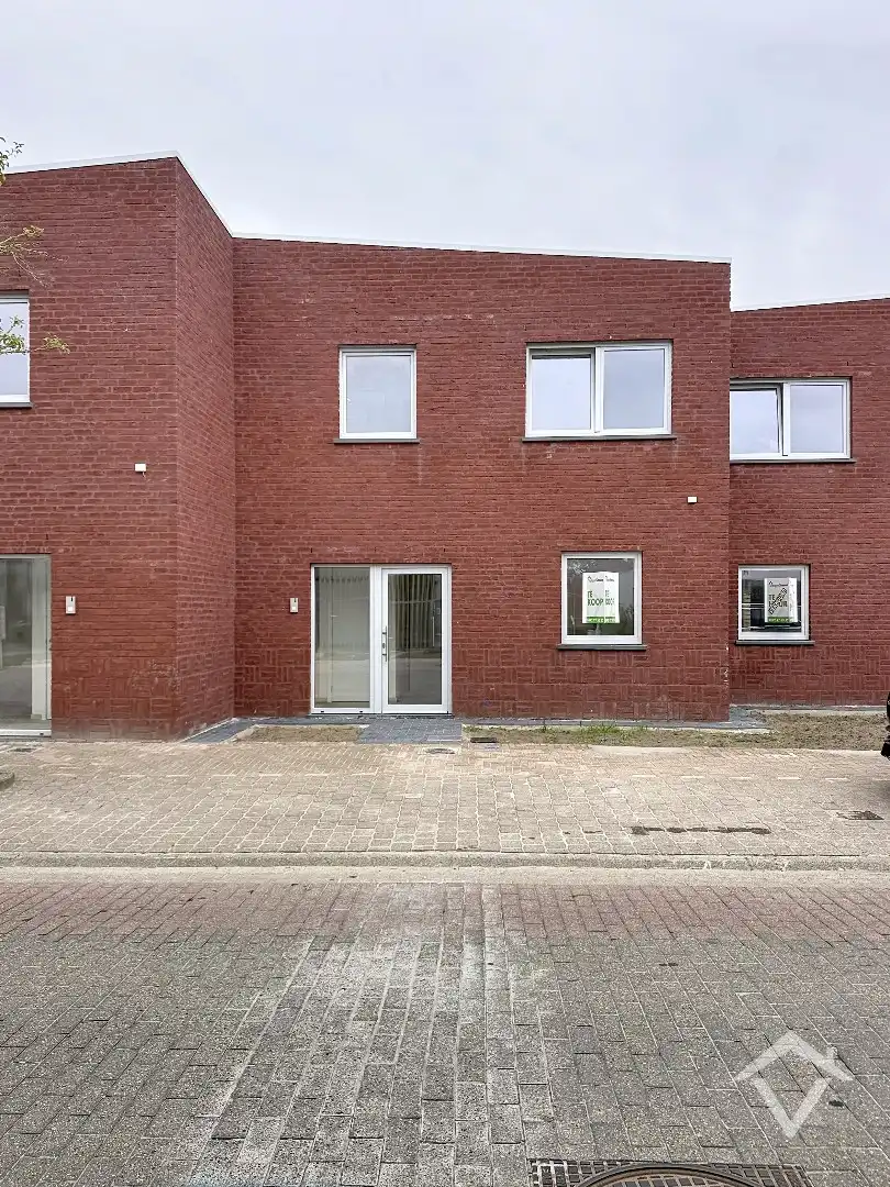 Nieuwbouwwoning met 3 slaapkamers en garage te Ichtegem foto 3