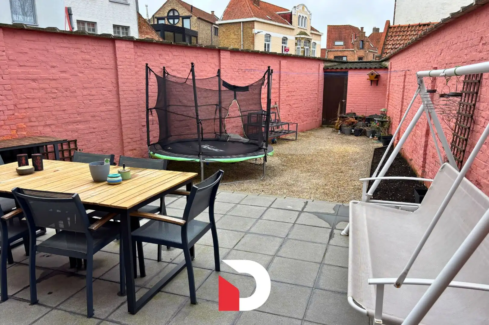 Modern appartement met 2 slaapkamers en ruim  terras foto 8