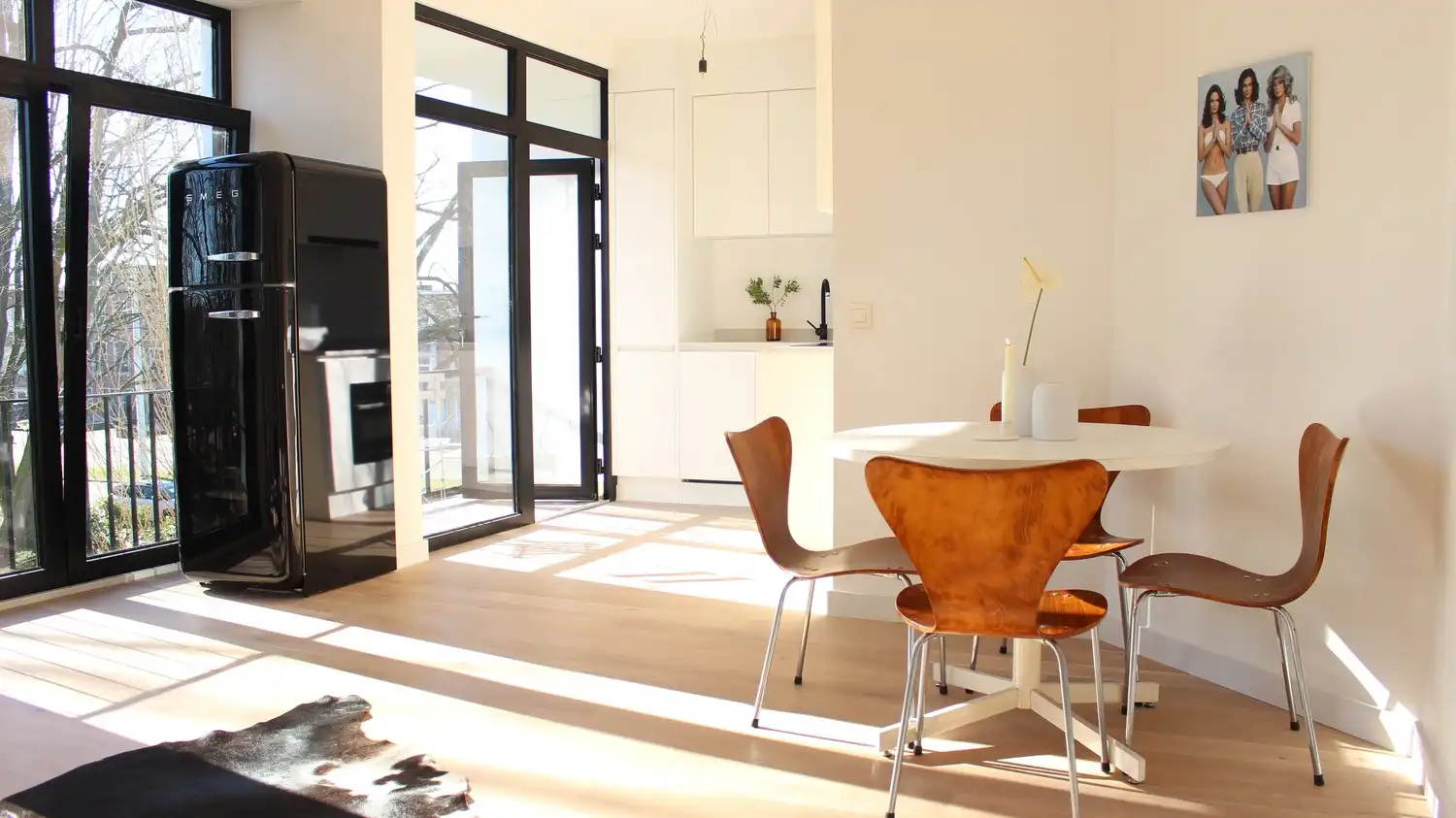 Prachtig 1-slaapkamer appartement in stijlvol gerenoveerd gebouw op toplocatie te Mortsel foto {{pictureIndex}}