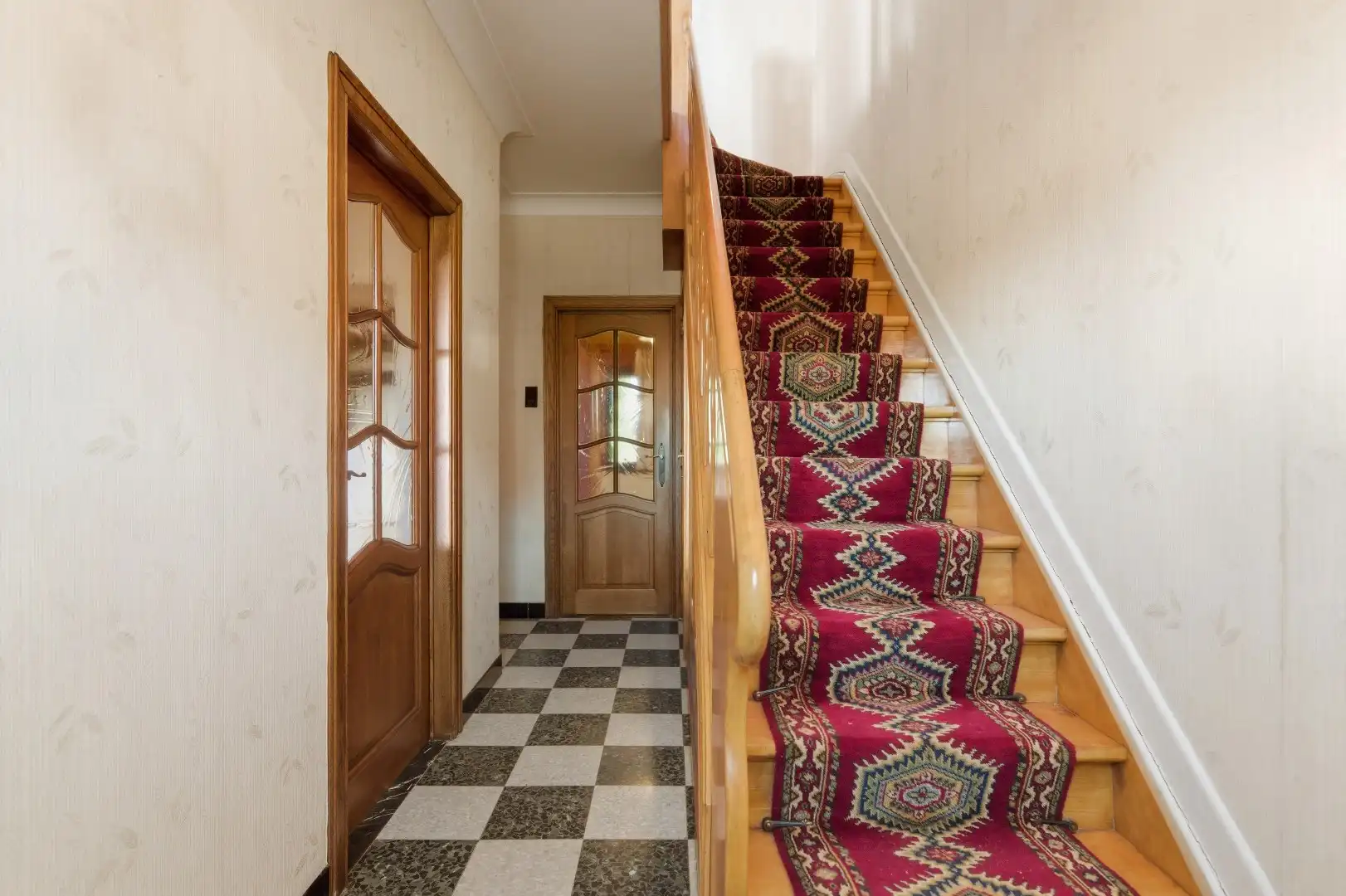 Op te frissen rijwoning met 2 slaapkamers en ruime tuin in Tienen foto 5