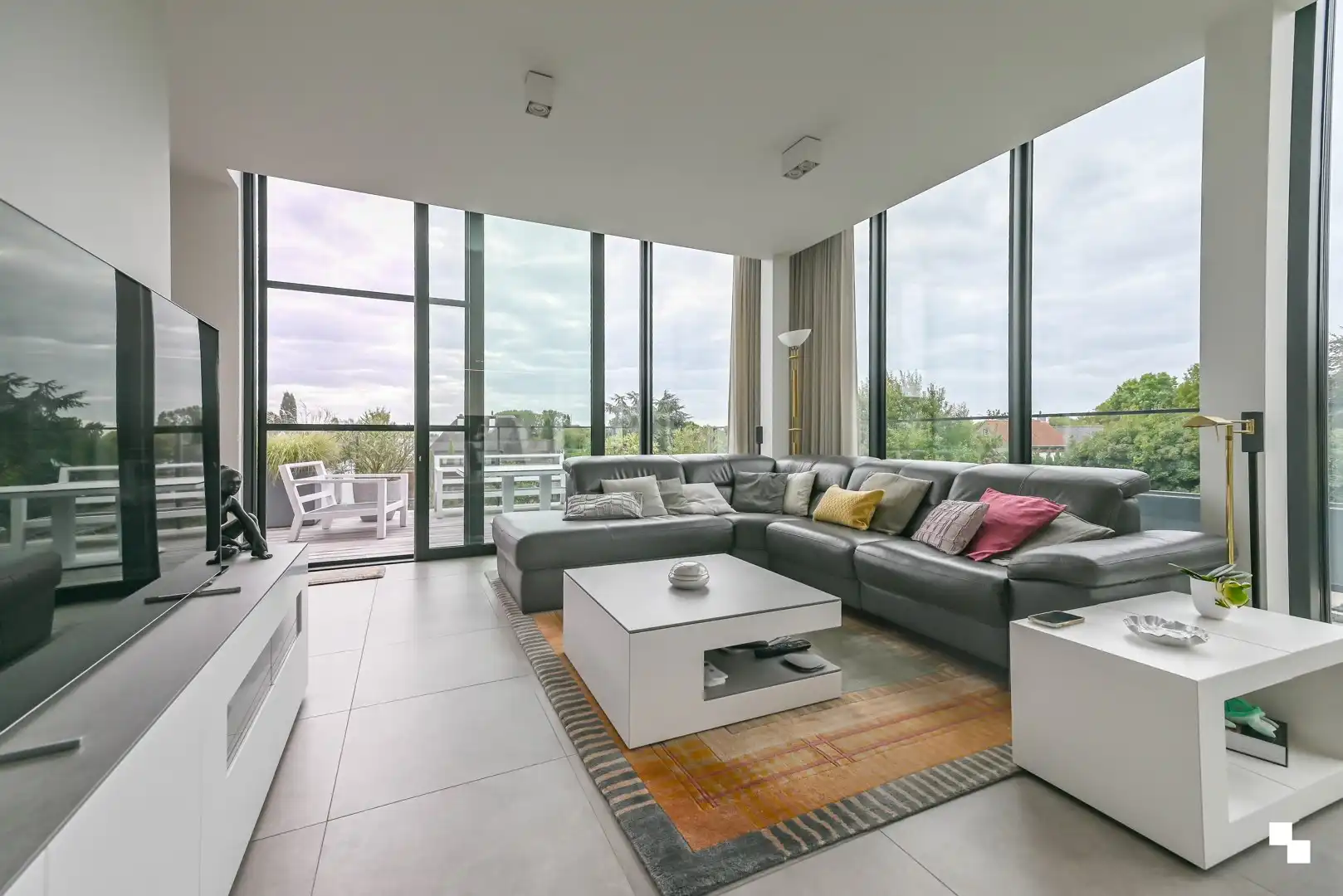 Uniek & bijna energieneutraal penthouse met riant terras te Bosmolens foto 6