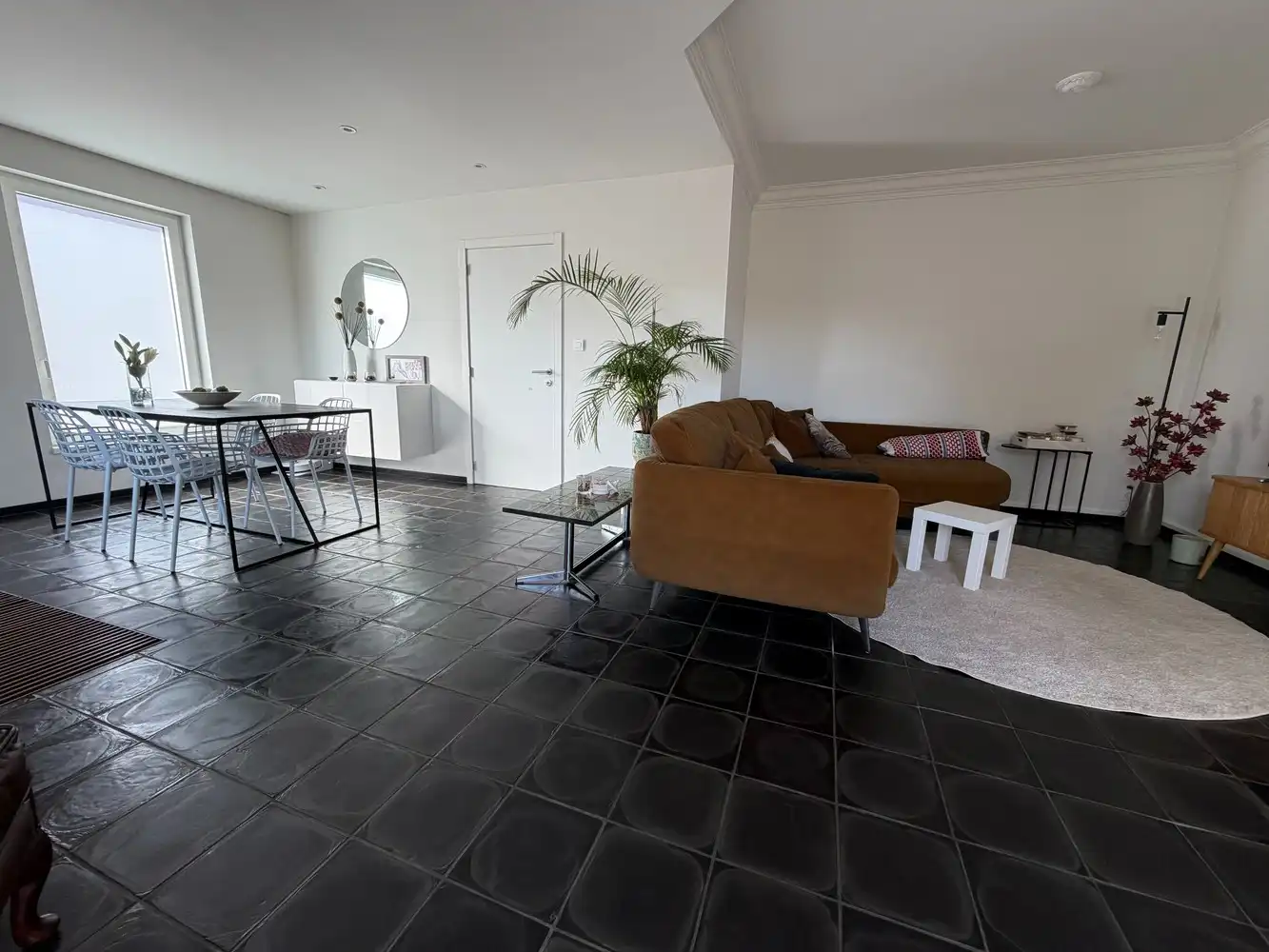 Instapklaar duplex appartement met 2 slaapkamers foto 3